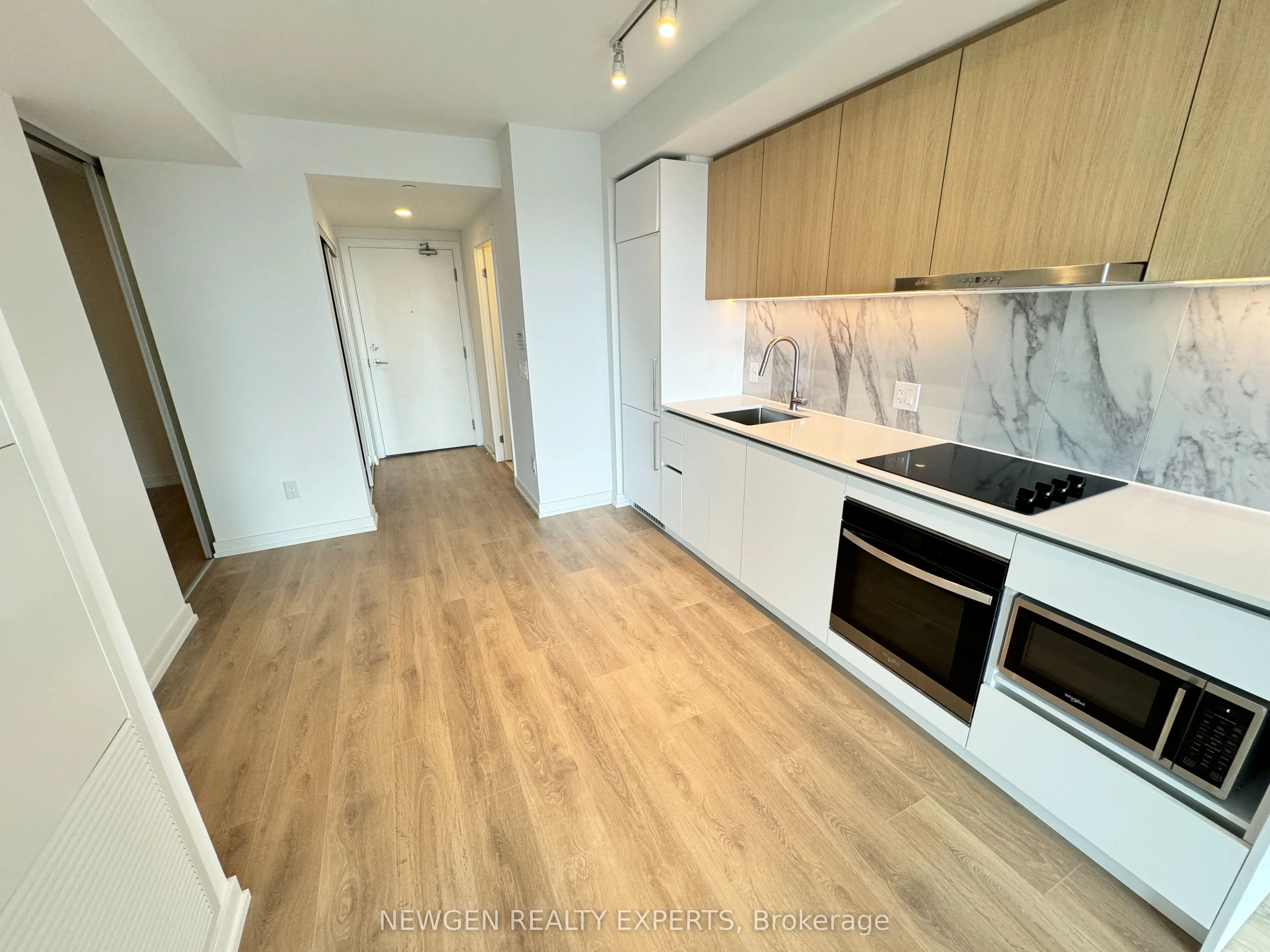 1100 Sheppard Avenue W, #1221