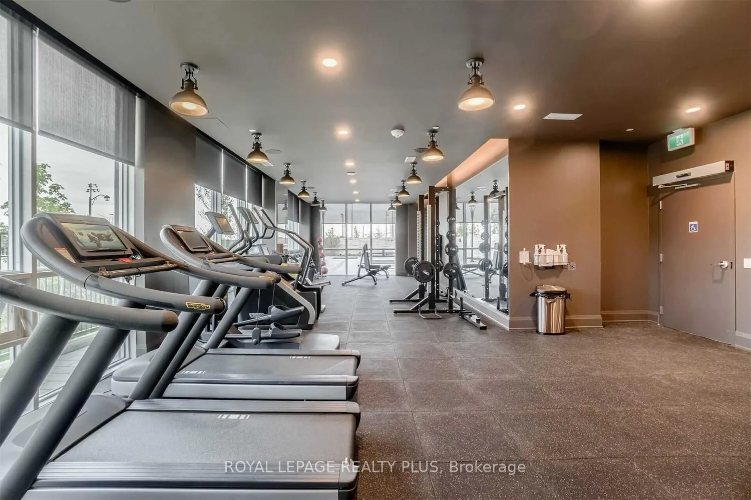 1050 Main Street E, #208