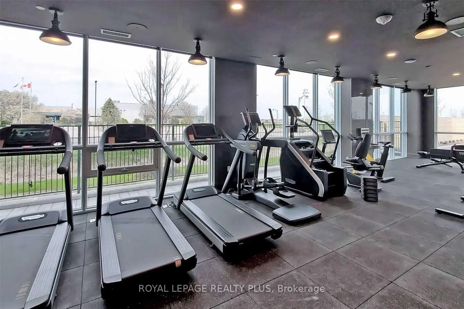 1050 Main Street E, #208