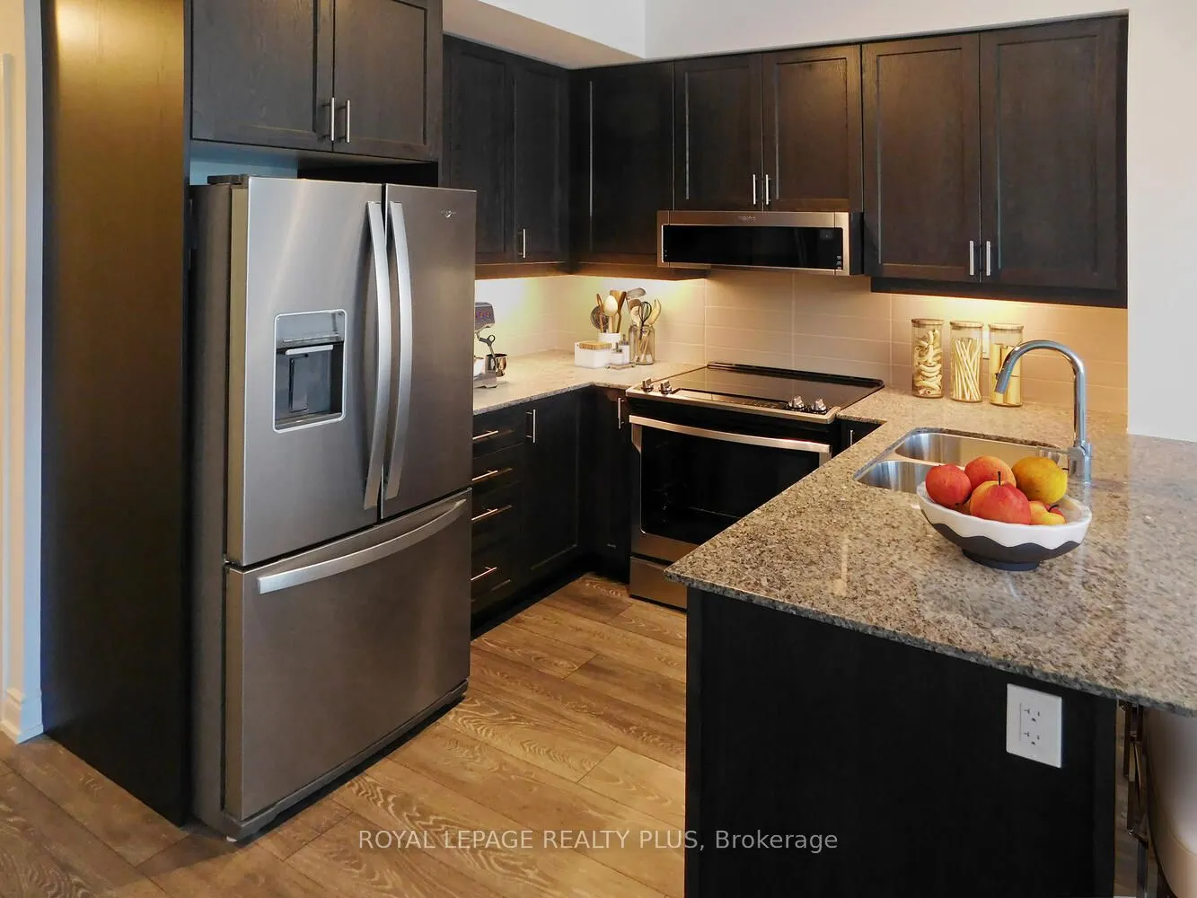 1050 Main Street E, #208