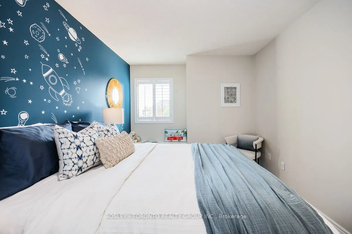 5682 Passion Flower Boulevard N