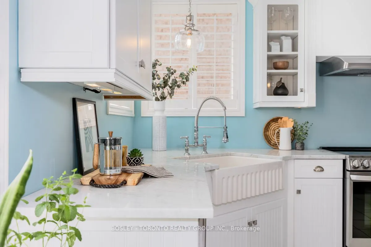 5682 Passion Flower Boulevard N