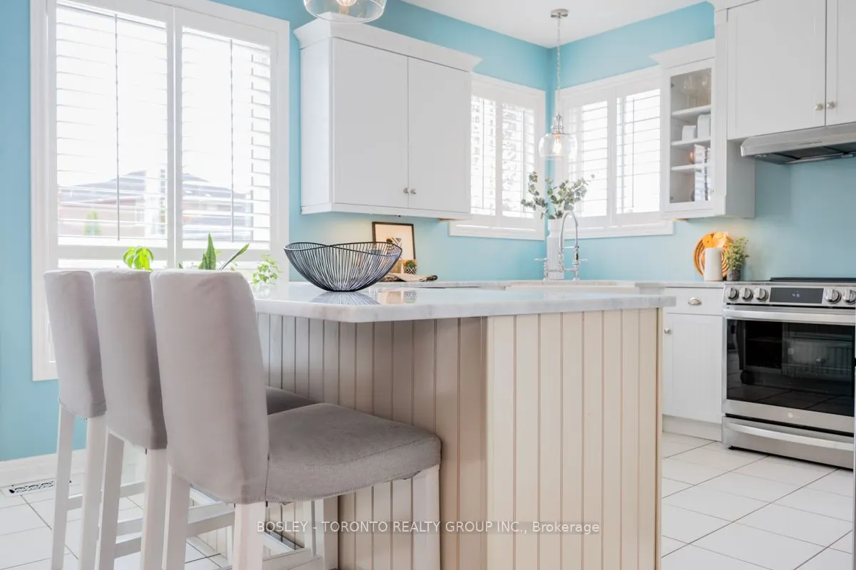 5682 Passion Flower Boulevard N