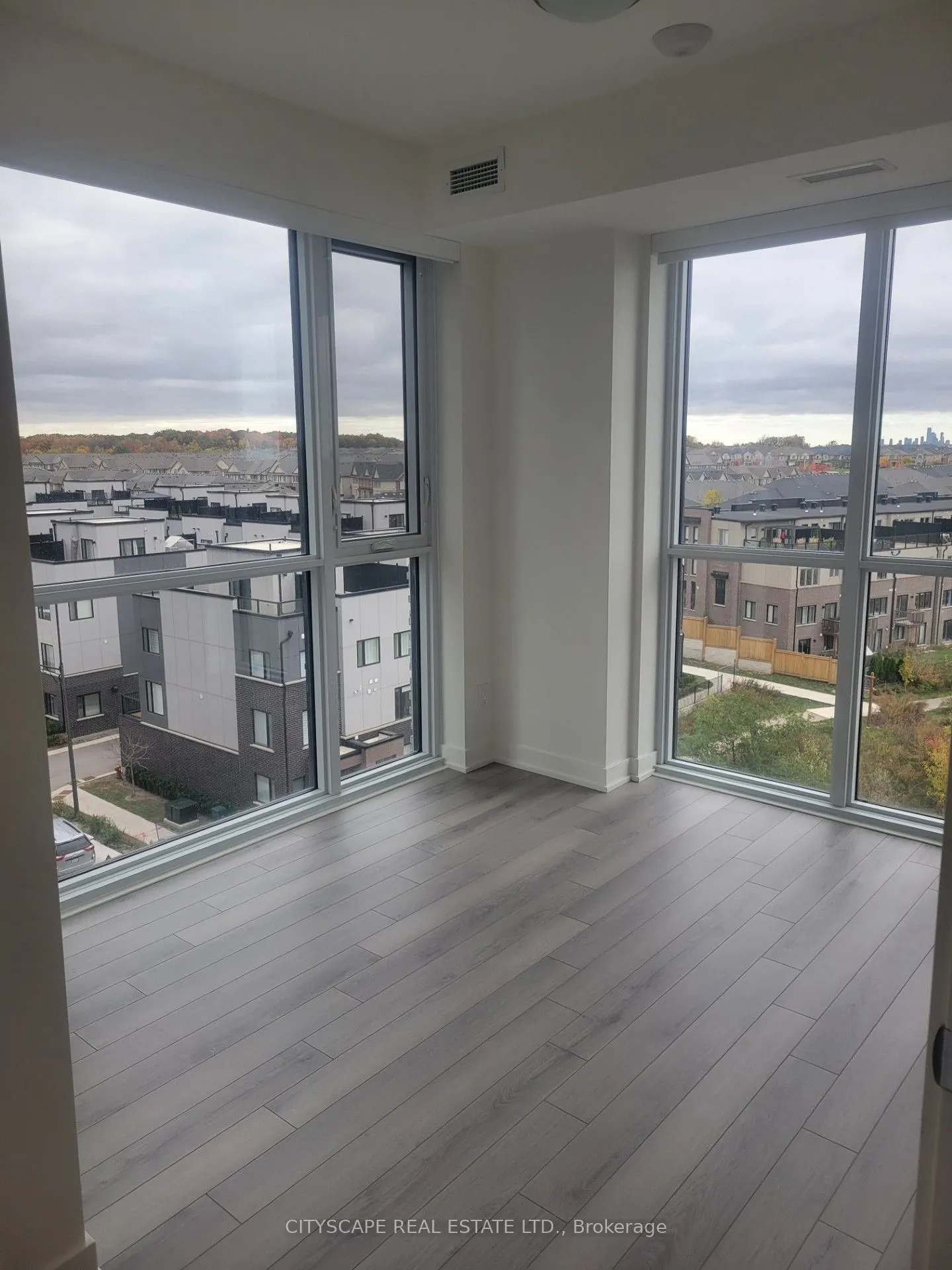 3071 Trafalgar Road, #603