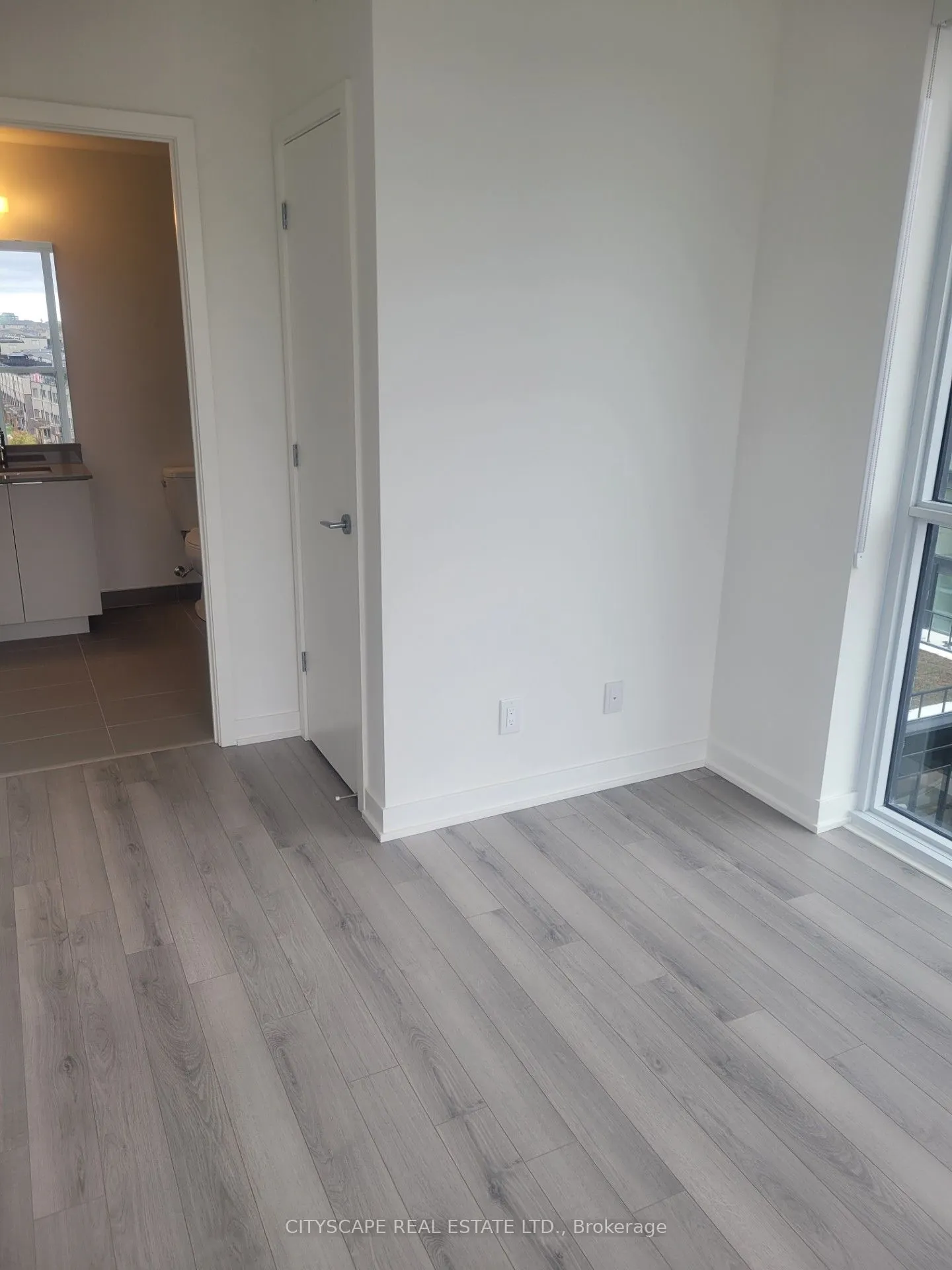 3071 Trafalgar Road, #603