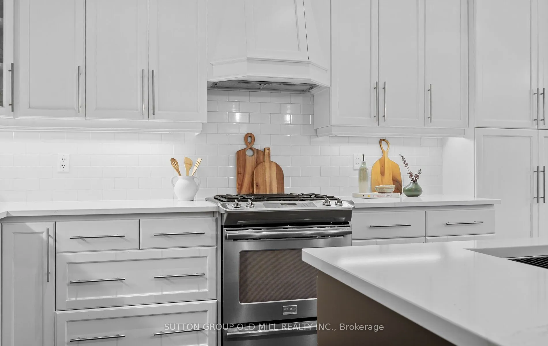 3304 Stalybridge Drive