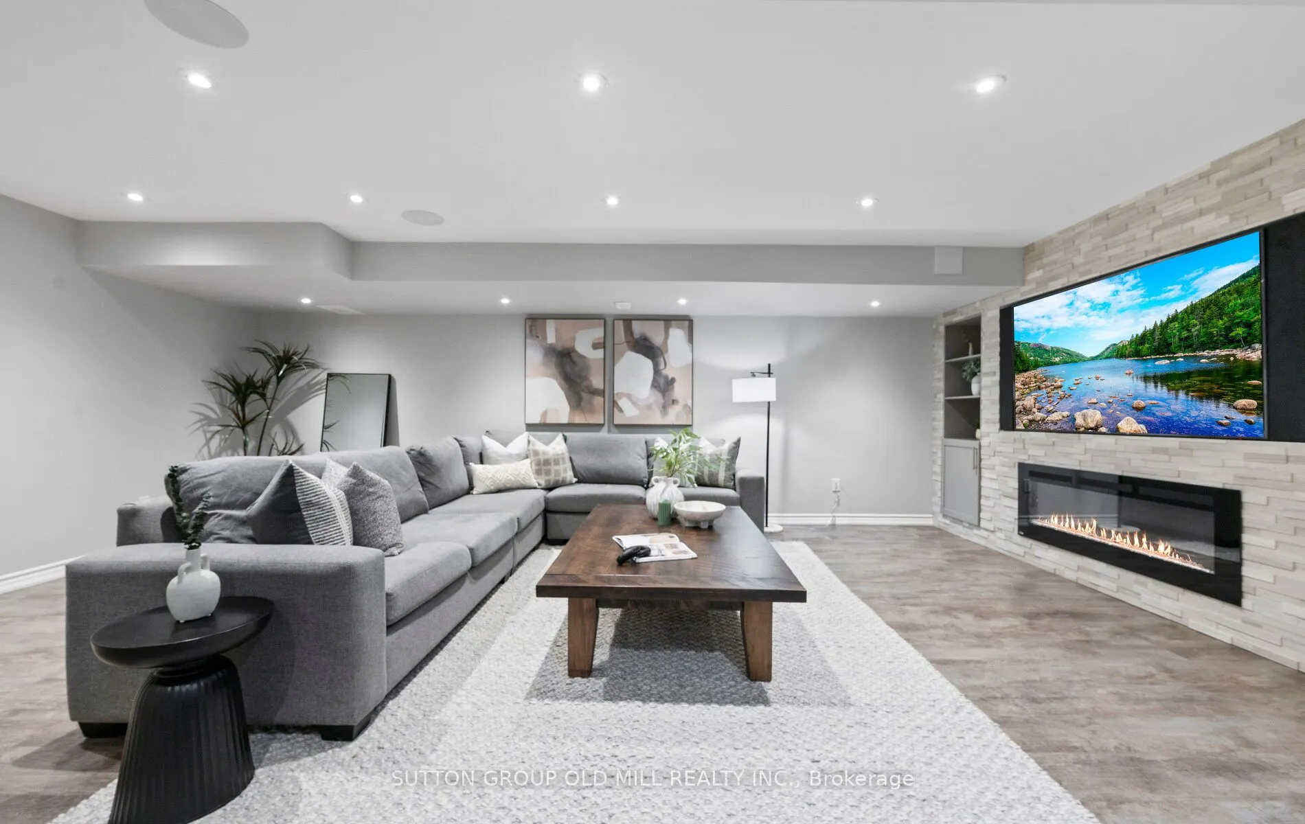 3304 Stalybridge Drive