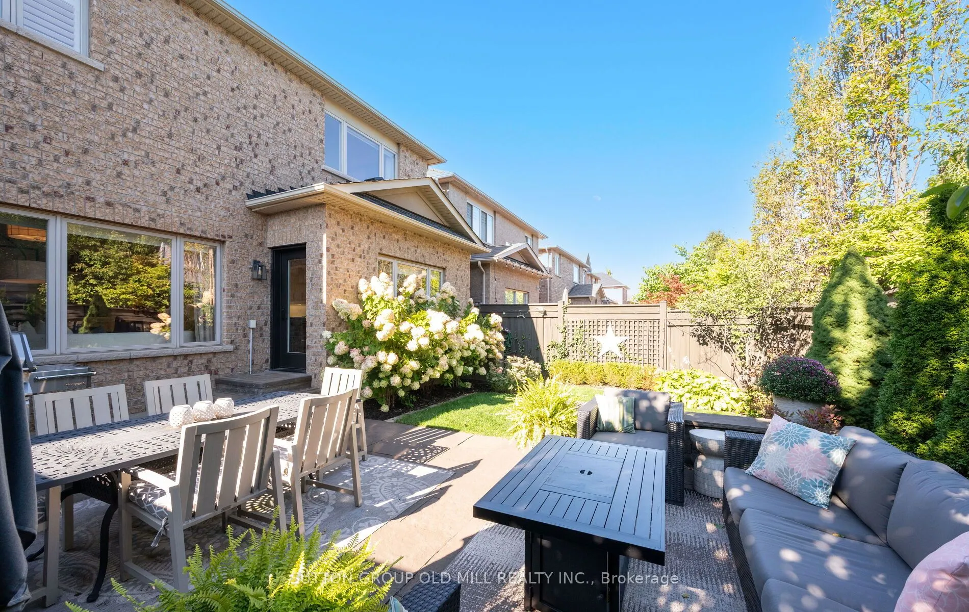 3304 Stalybridge Drive