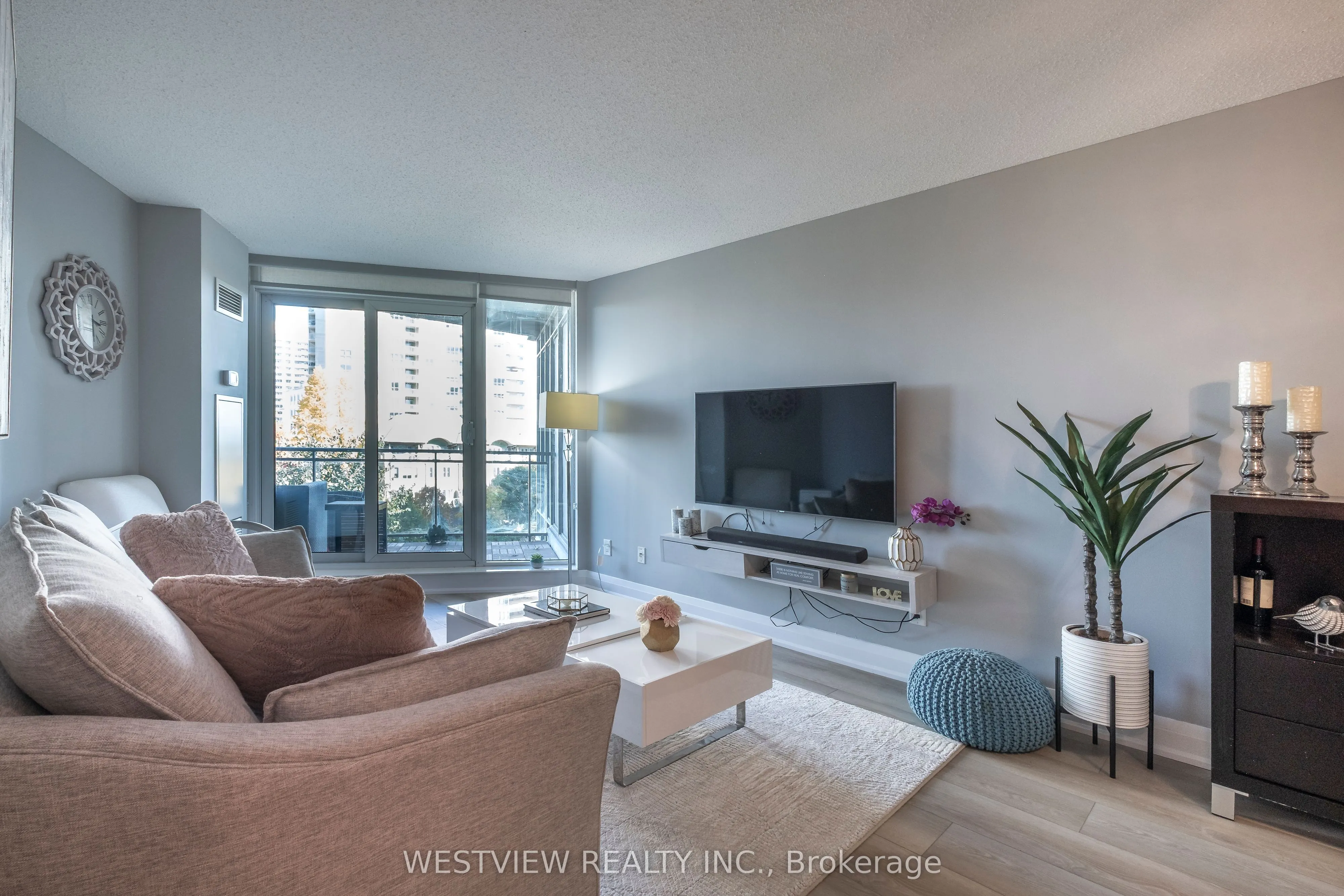 2119 Lake Shore Boulevard W, #413