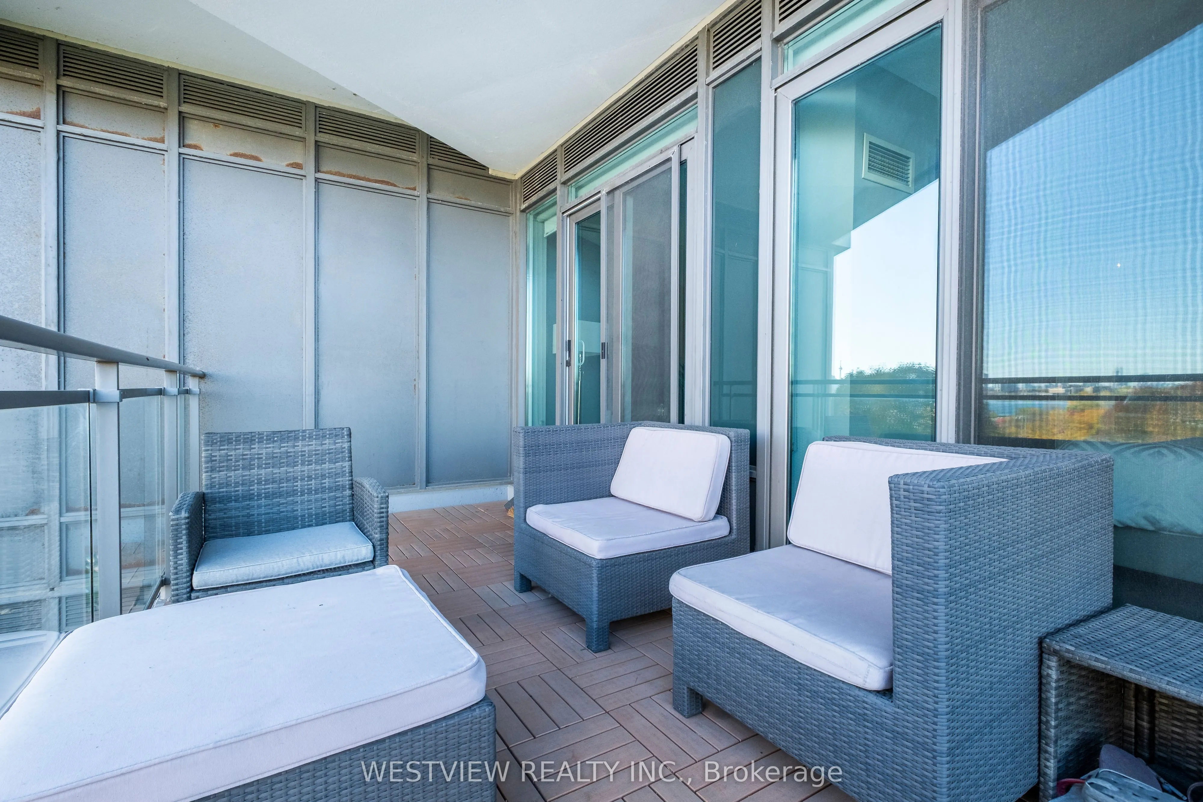 2119 Lake Shore Boulevard W, #413