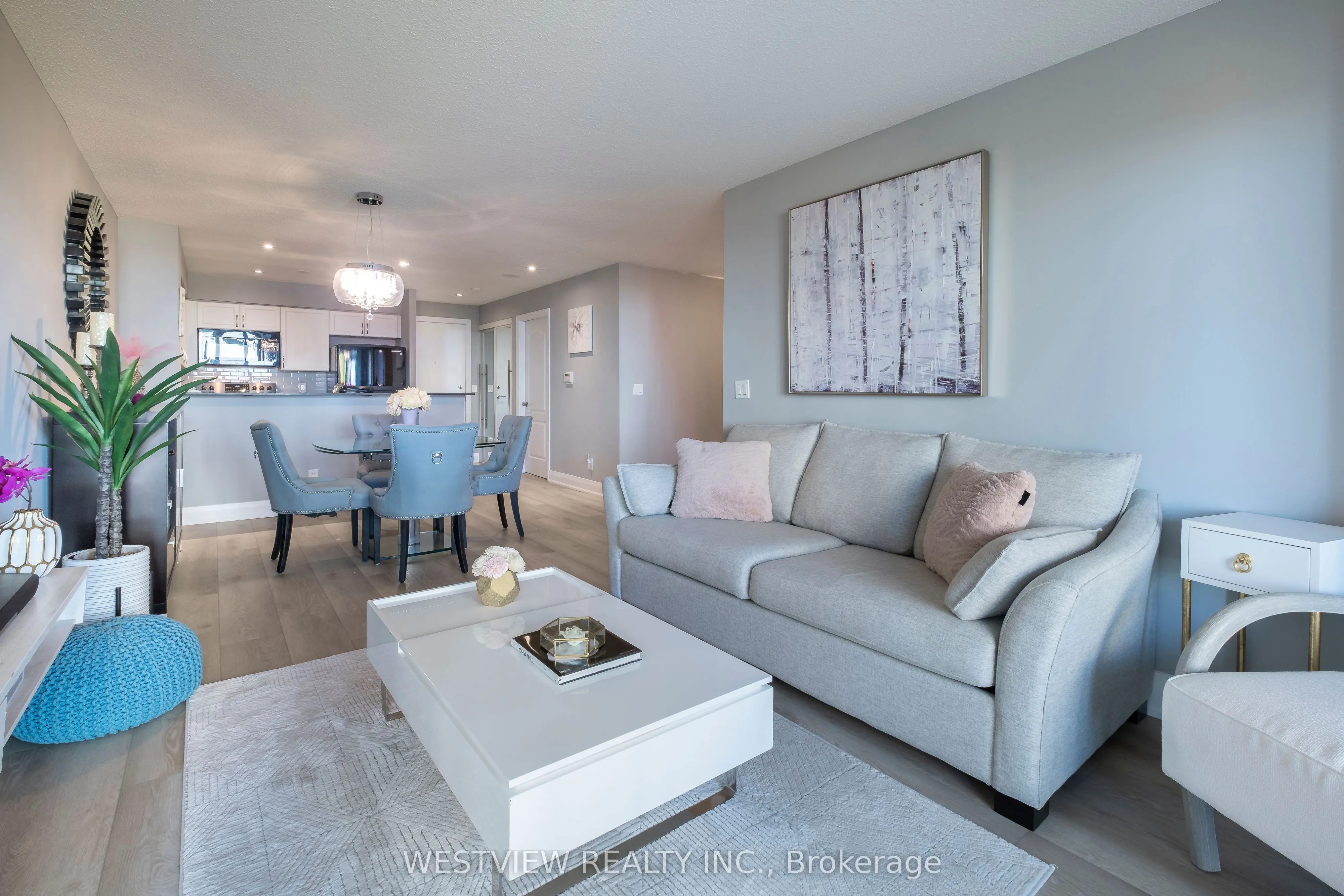 2119 Lake Shore Boulevard W, #413