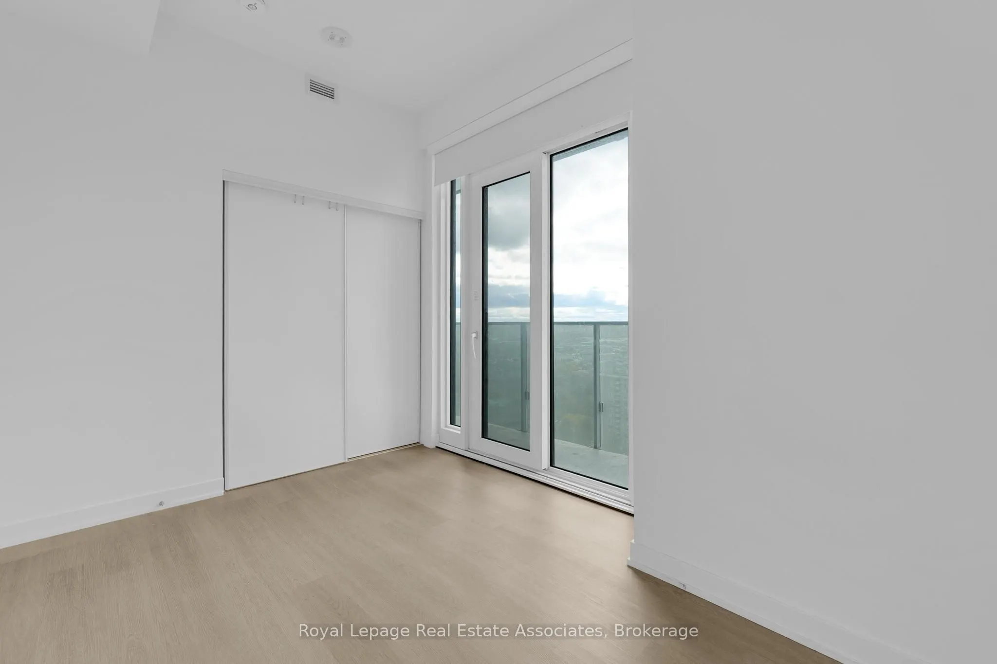 3883 Quartz Road, #1909