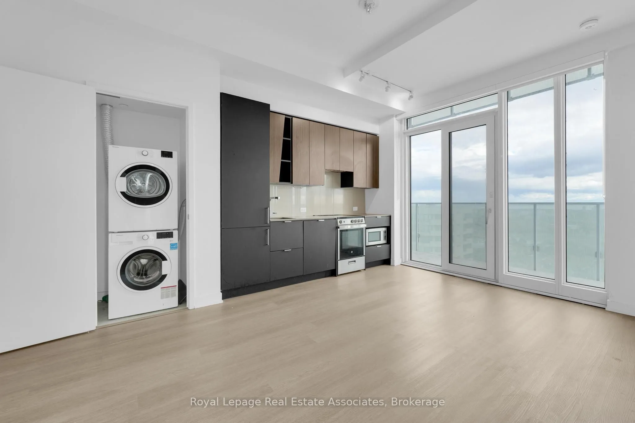 3883 Quartz Road, #1909