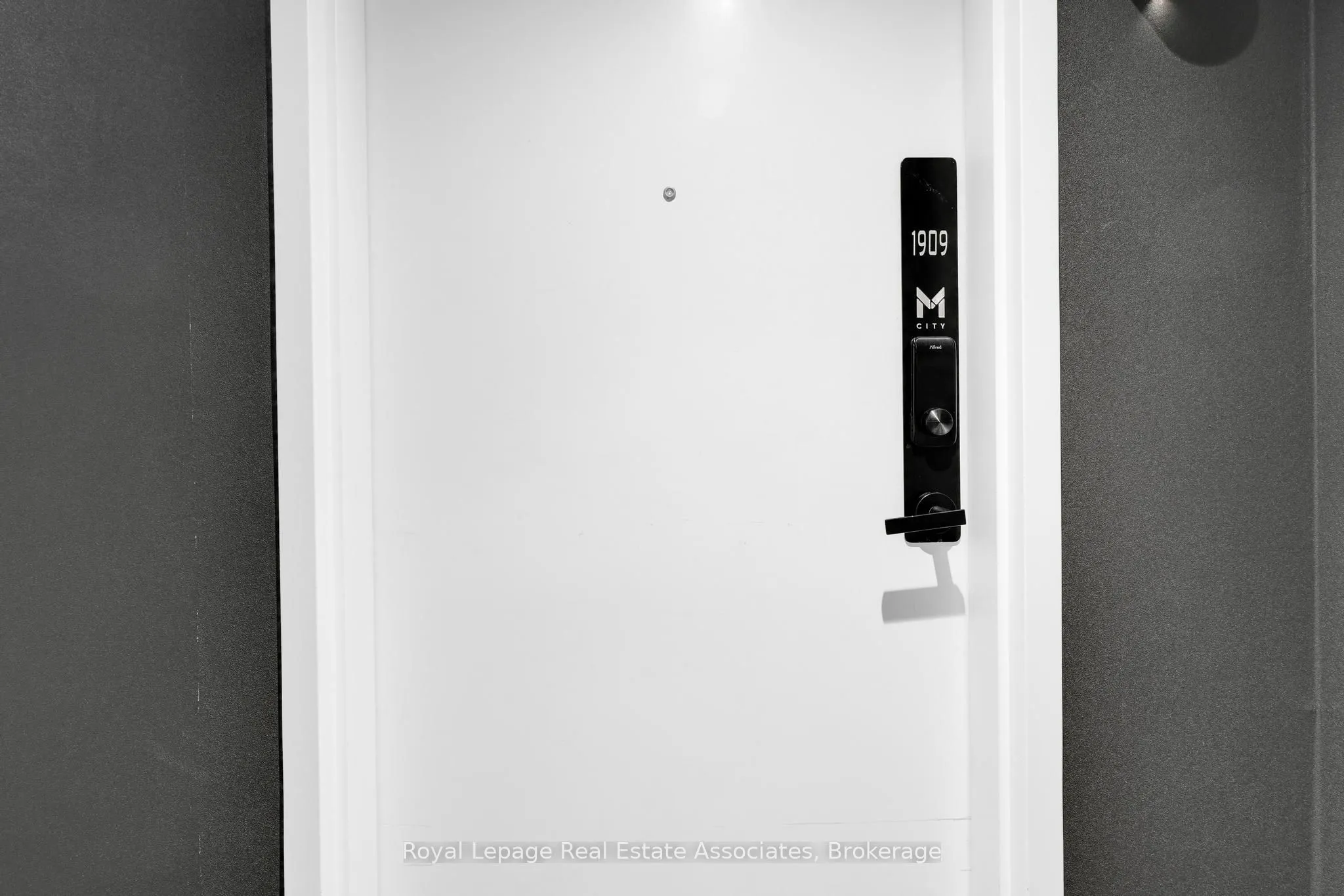 3883 Quartz Road, #1909