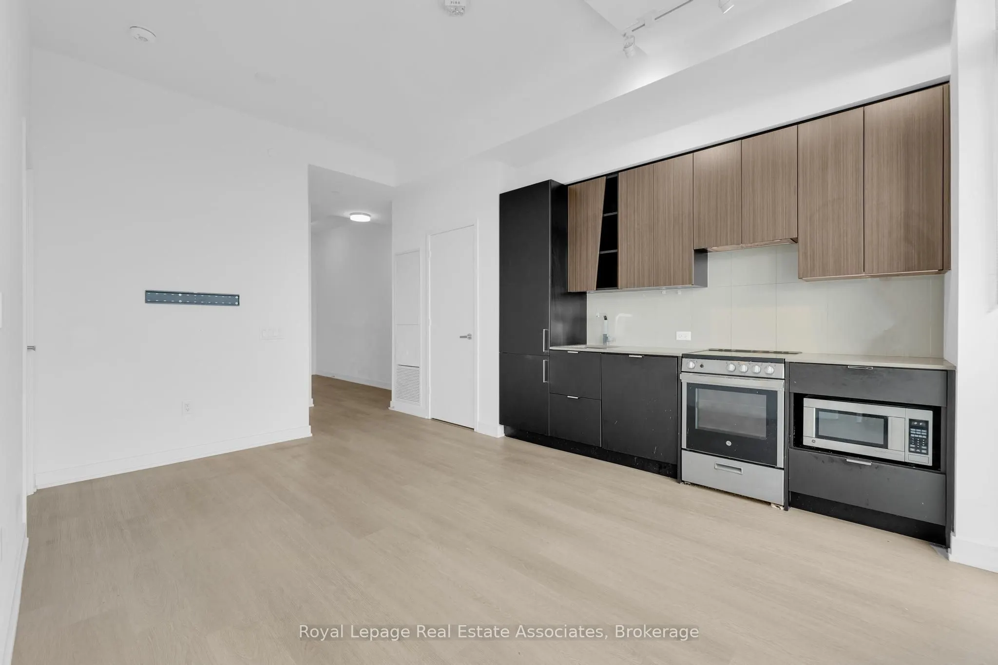 3883 Quartz Road, #1909