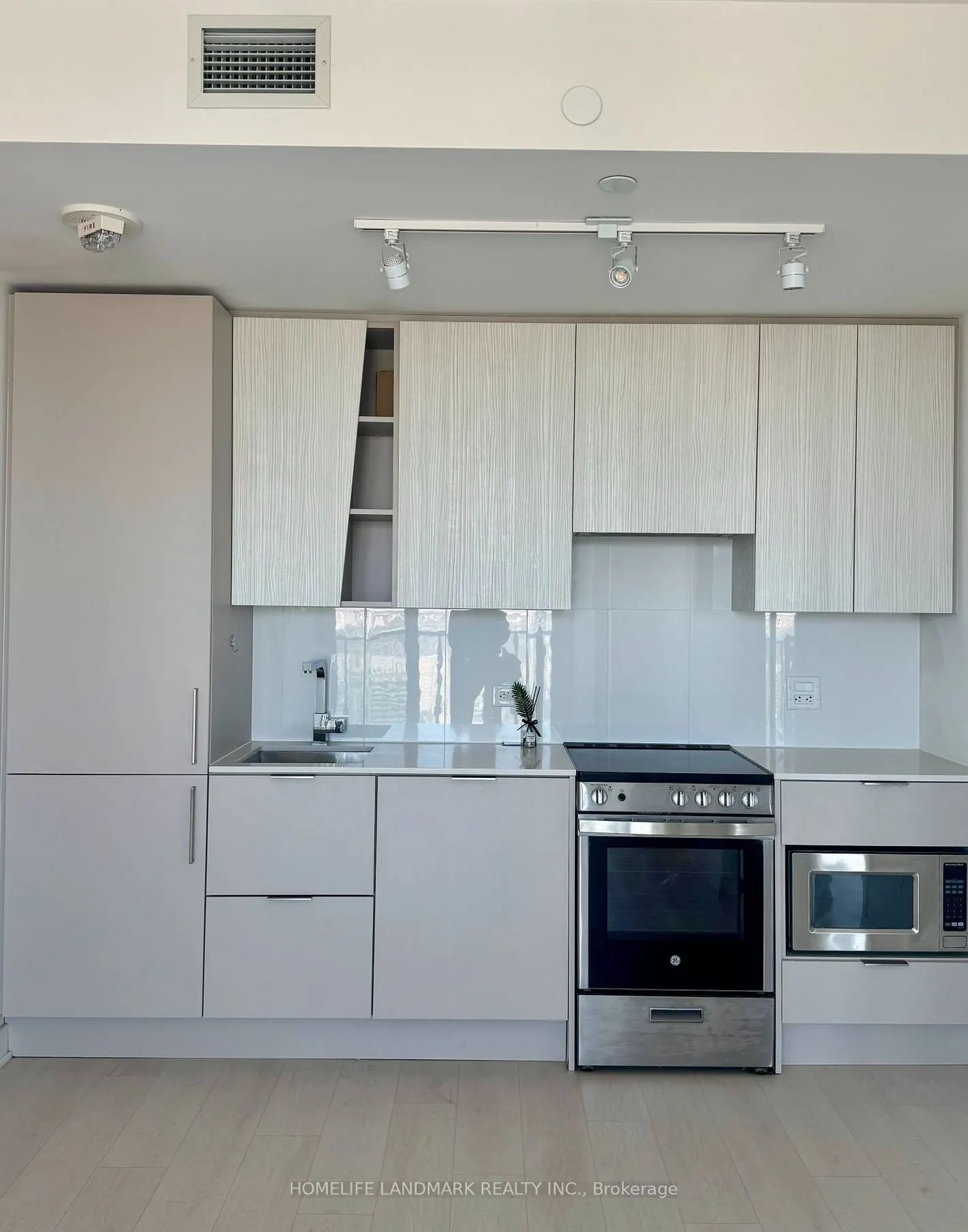 3900 Confederation Parkway, #5401