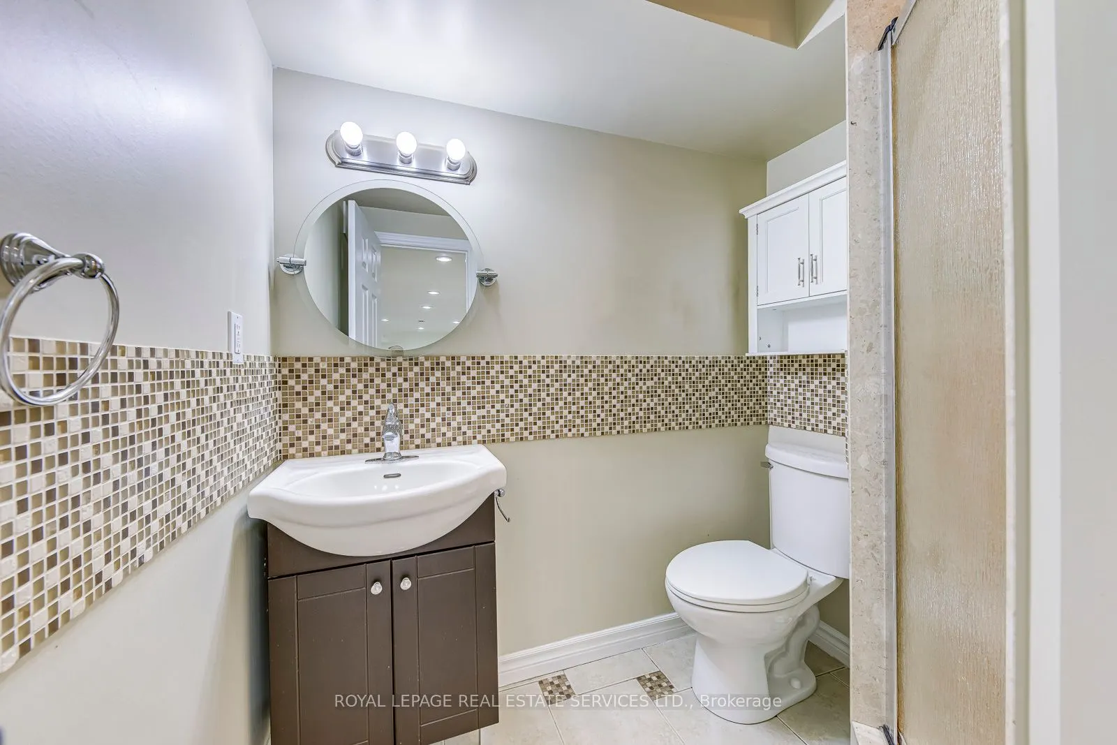 1366 Fieldcrest Lane