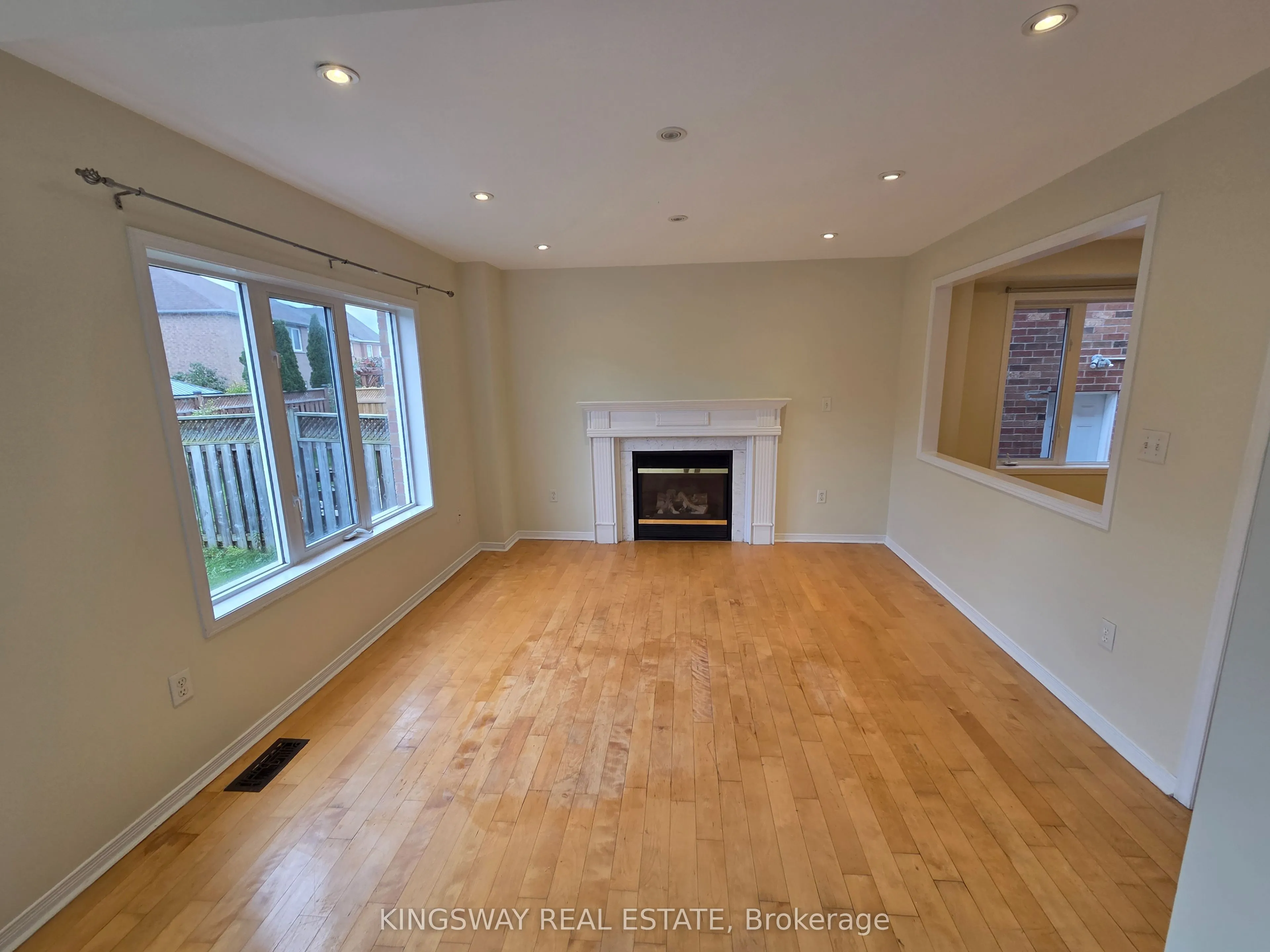 4859 Marble Arch Mews