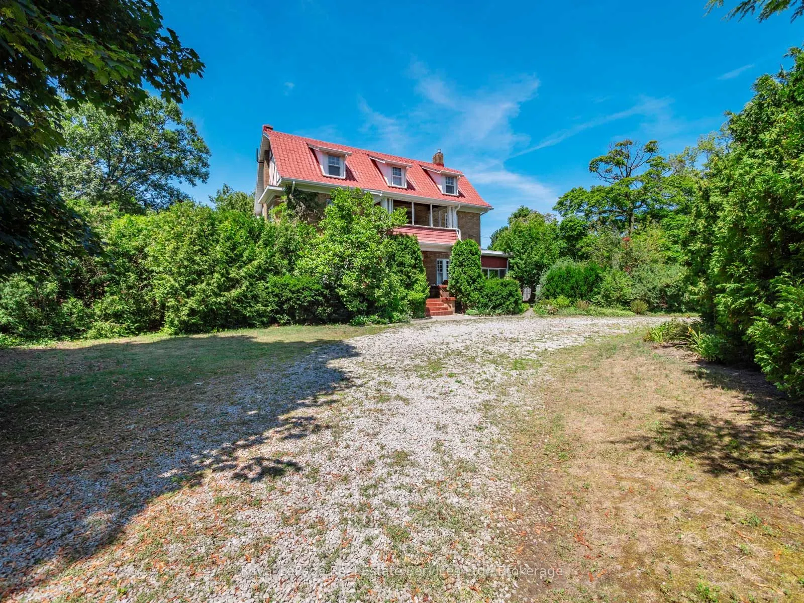 3175 Lakeshore Road W