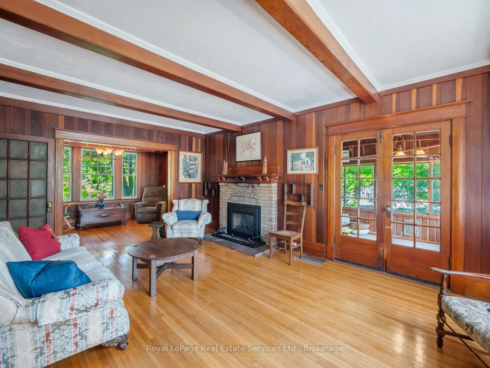 3175 Lakeshore Road W