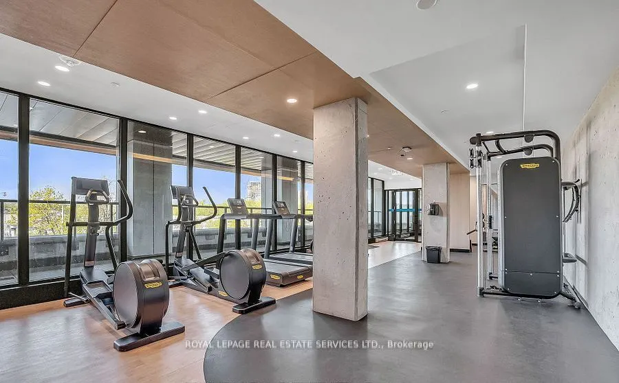 2720 Dundas Street W, #302