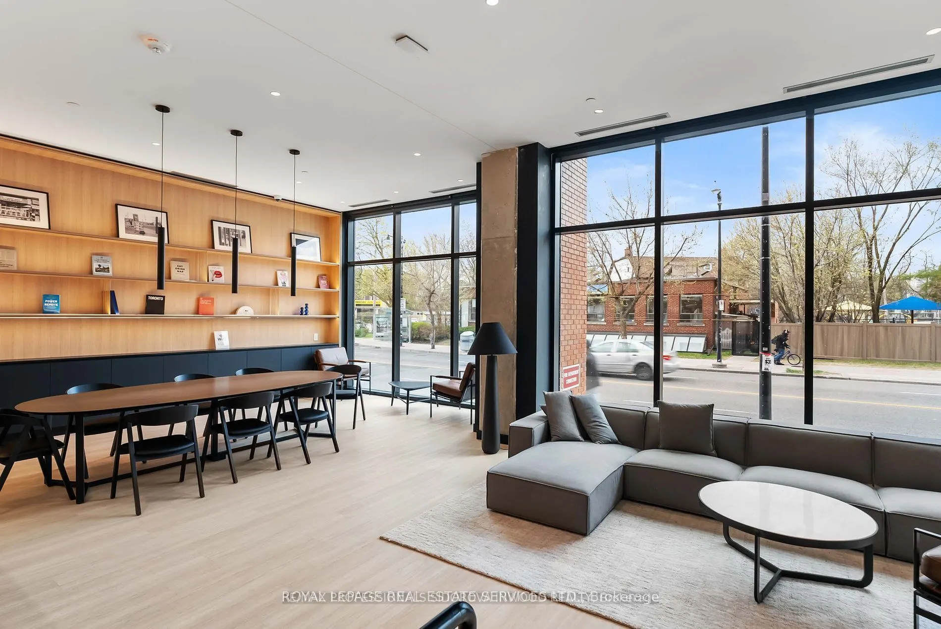 2720 Dundas Street W, #302