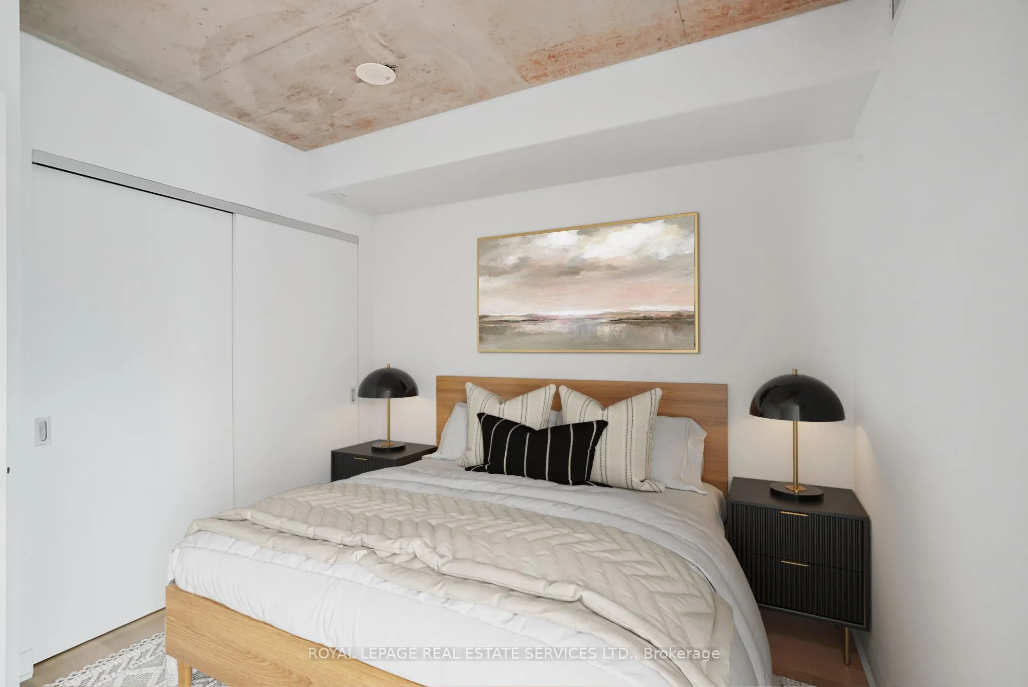 2720 Dundas Street W, #302