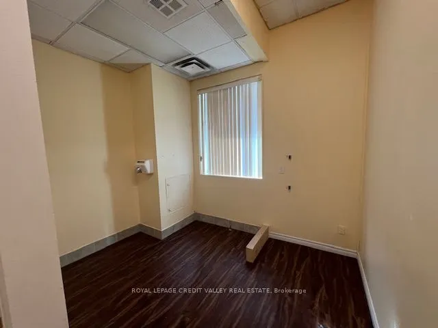 1625 Albion Road, #109