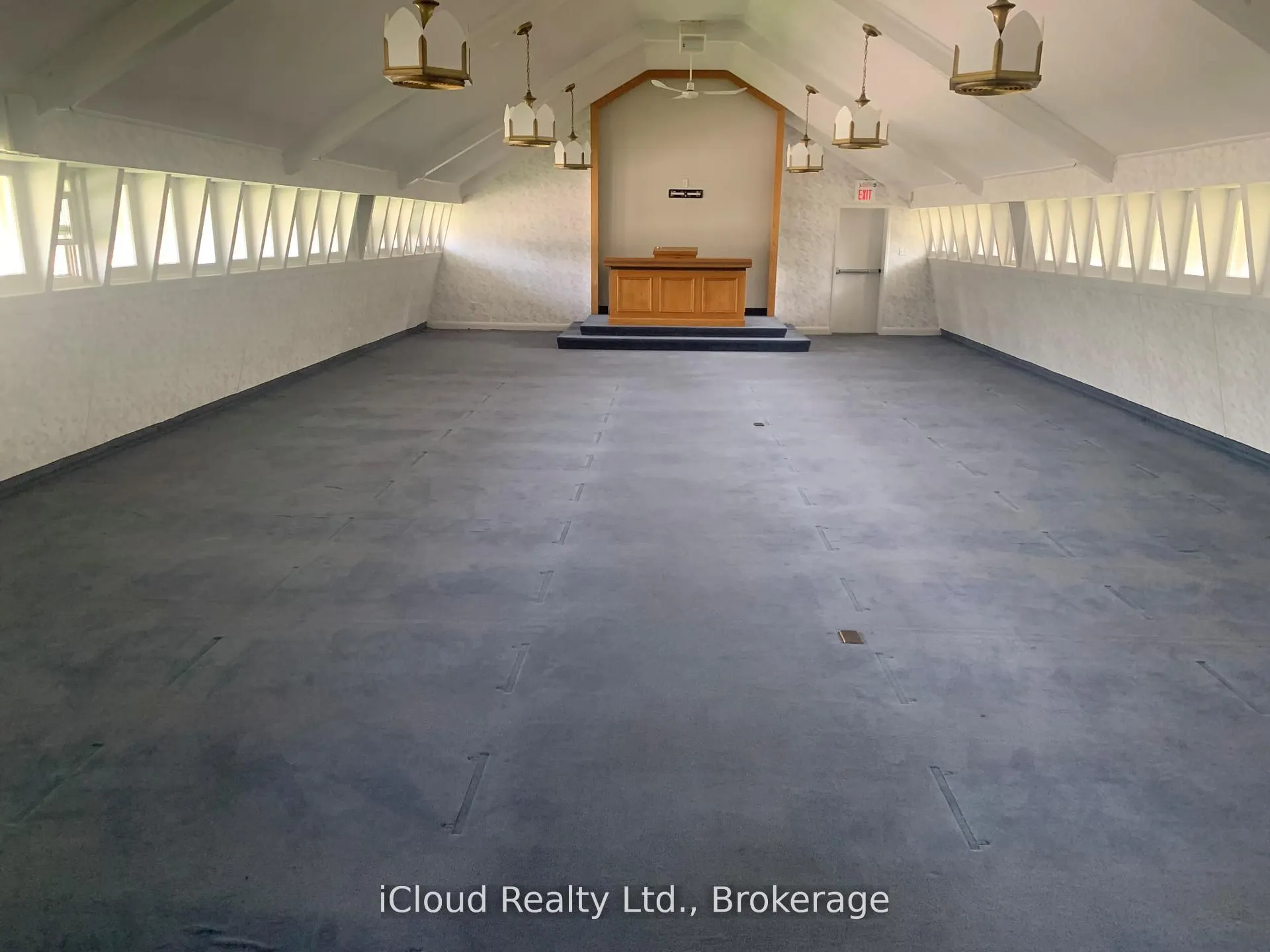 1649 Crediton Parkway