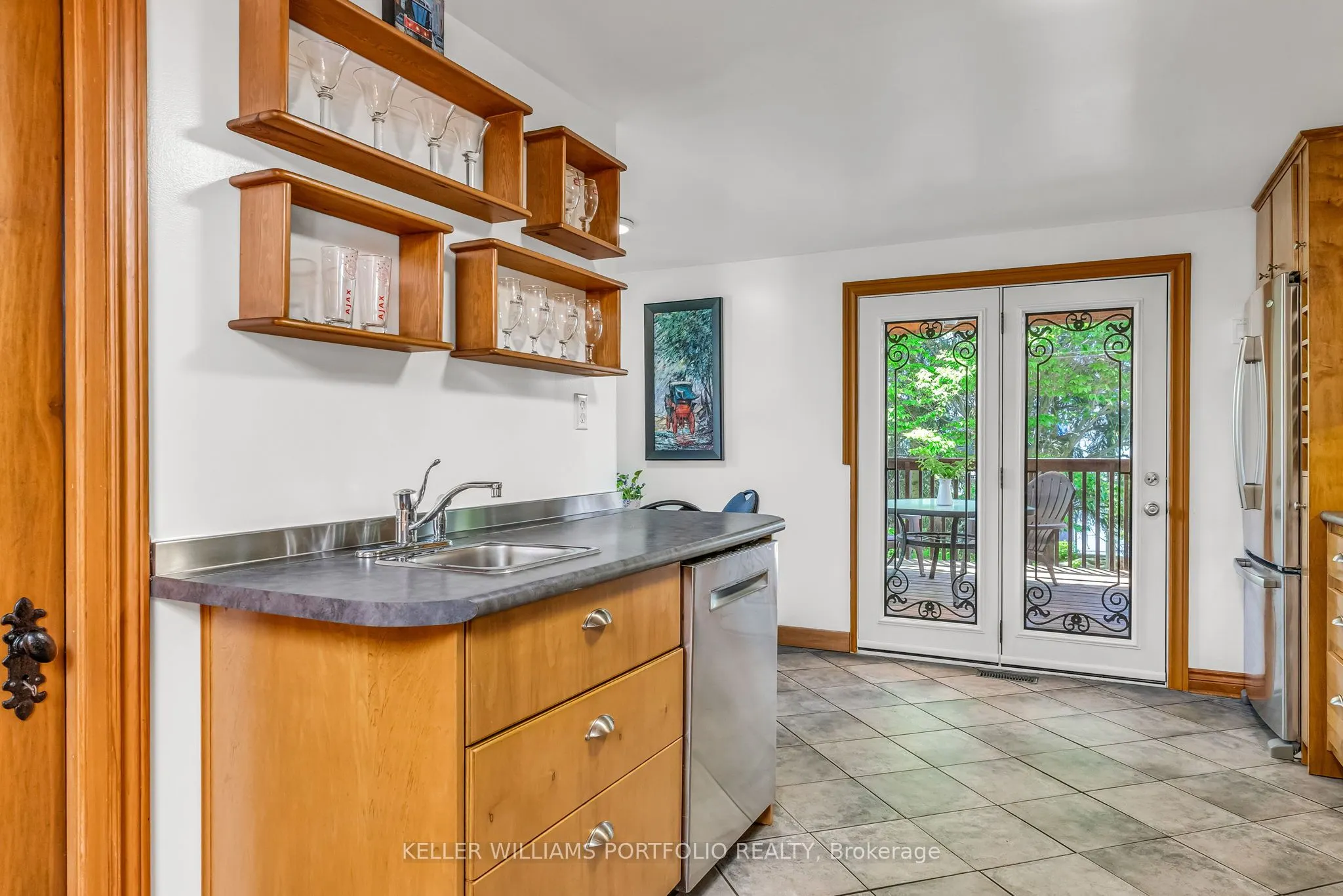 42 Forty First St Street