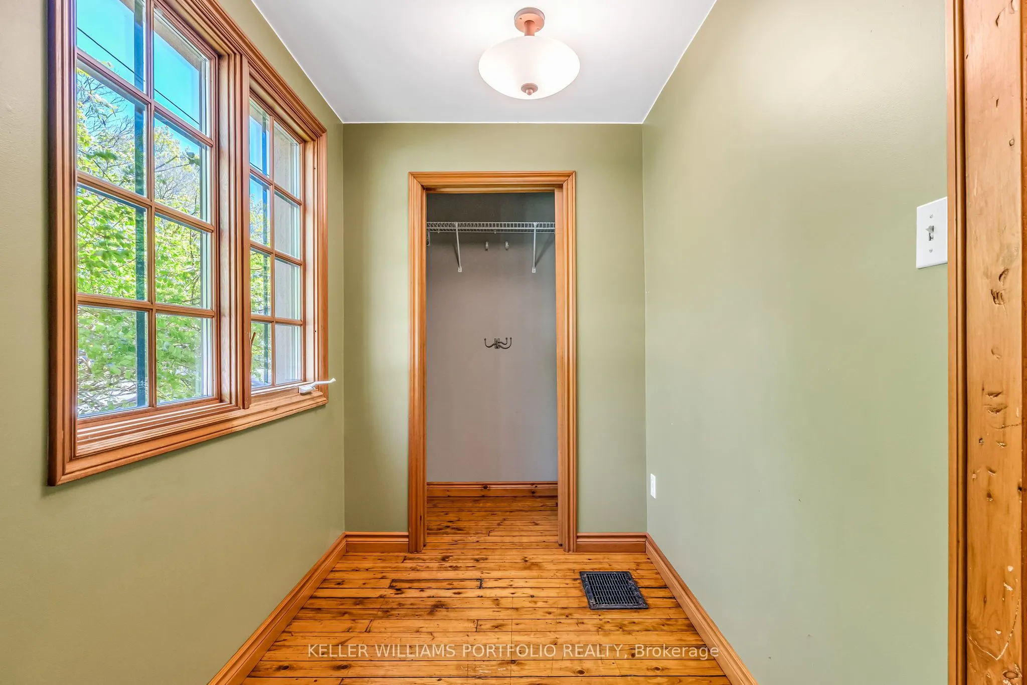 42 Forty First St Street