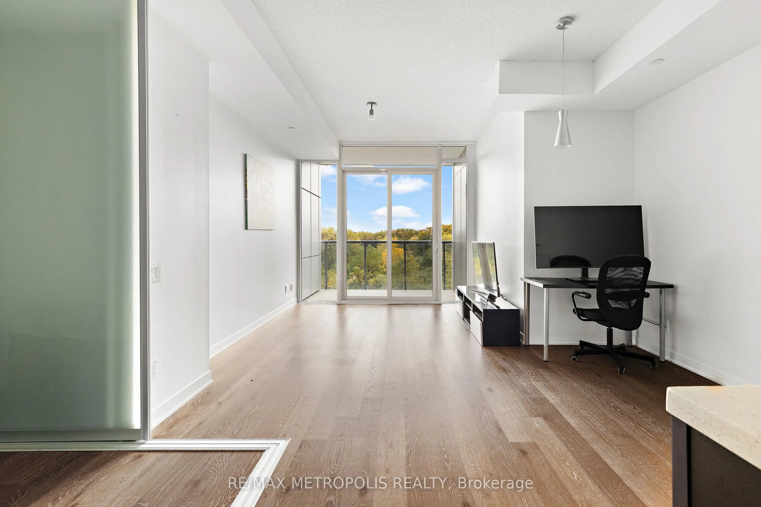 88 Park Lawn Road, #302