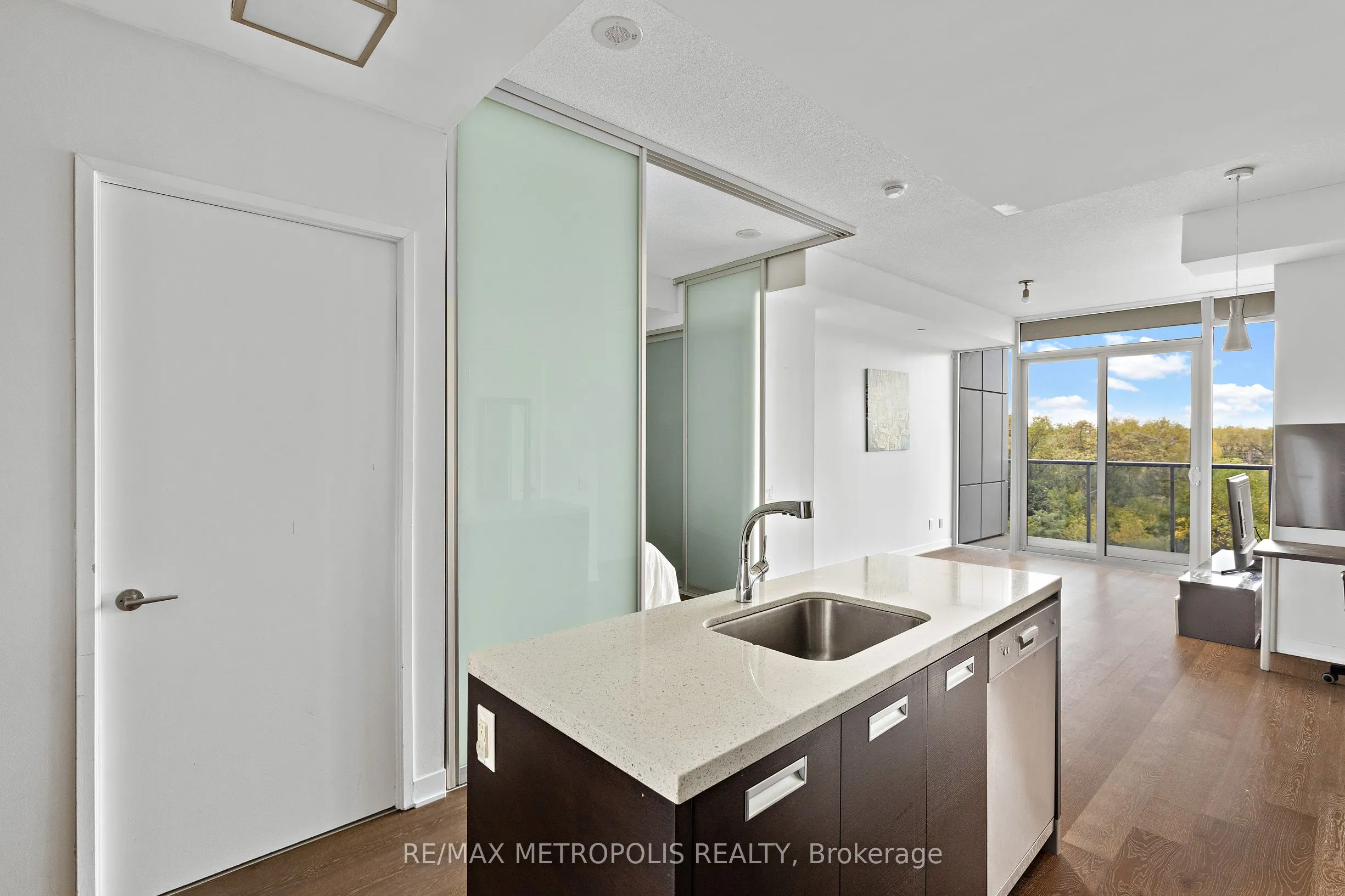 88 Park Lawn Road, #302