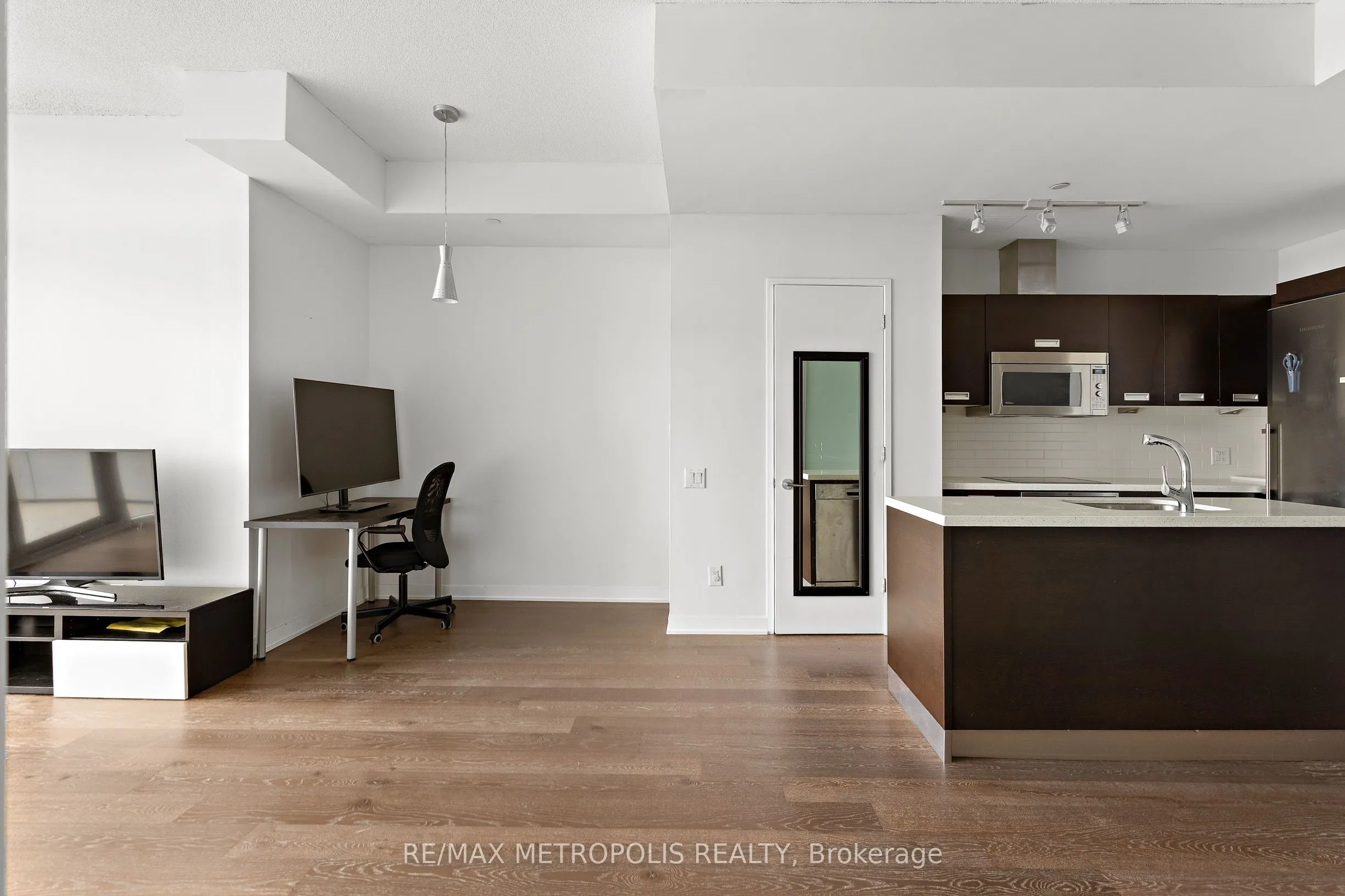 88 Park Lawn Road, #302