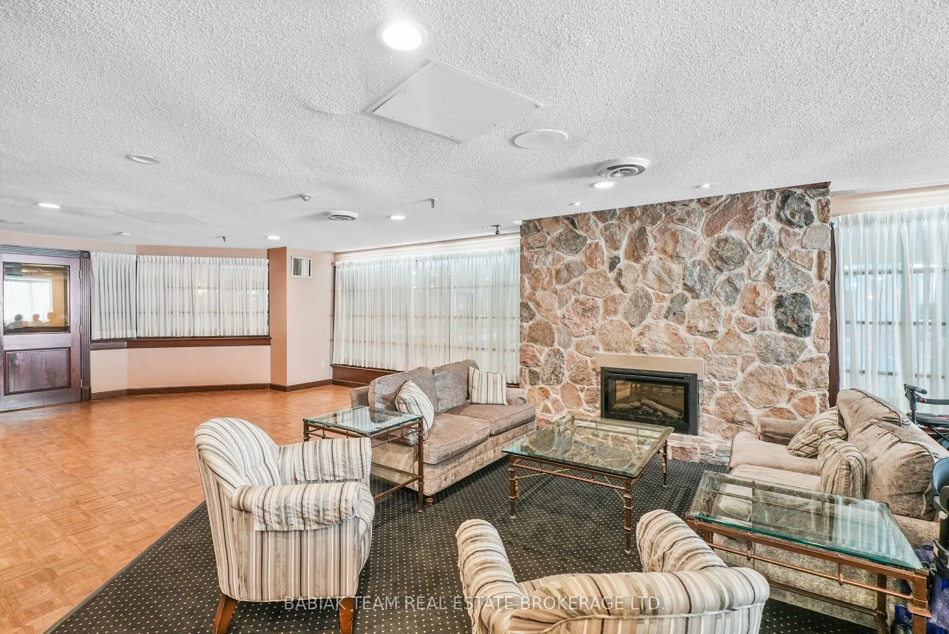 1300 Islington Avenue, #1604