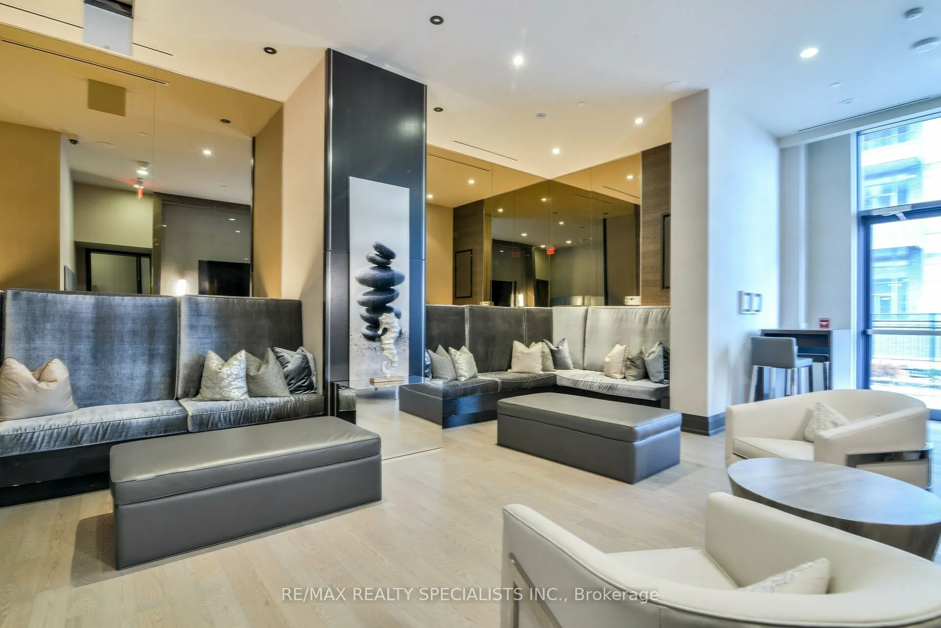 59 Annie Craig Drive, #1604