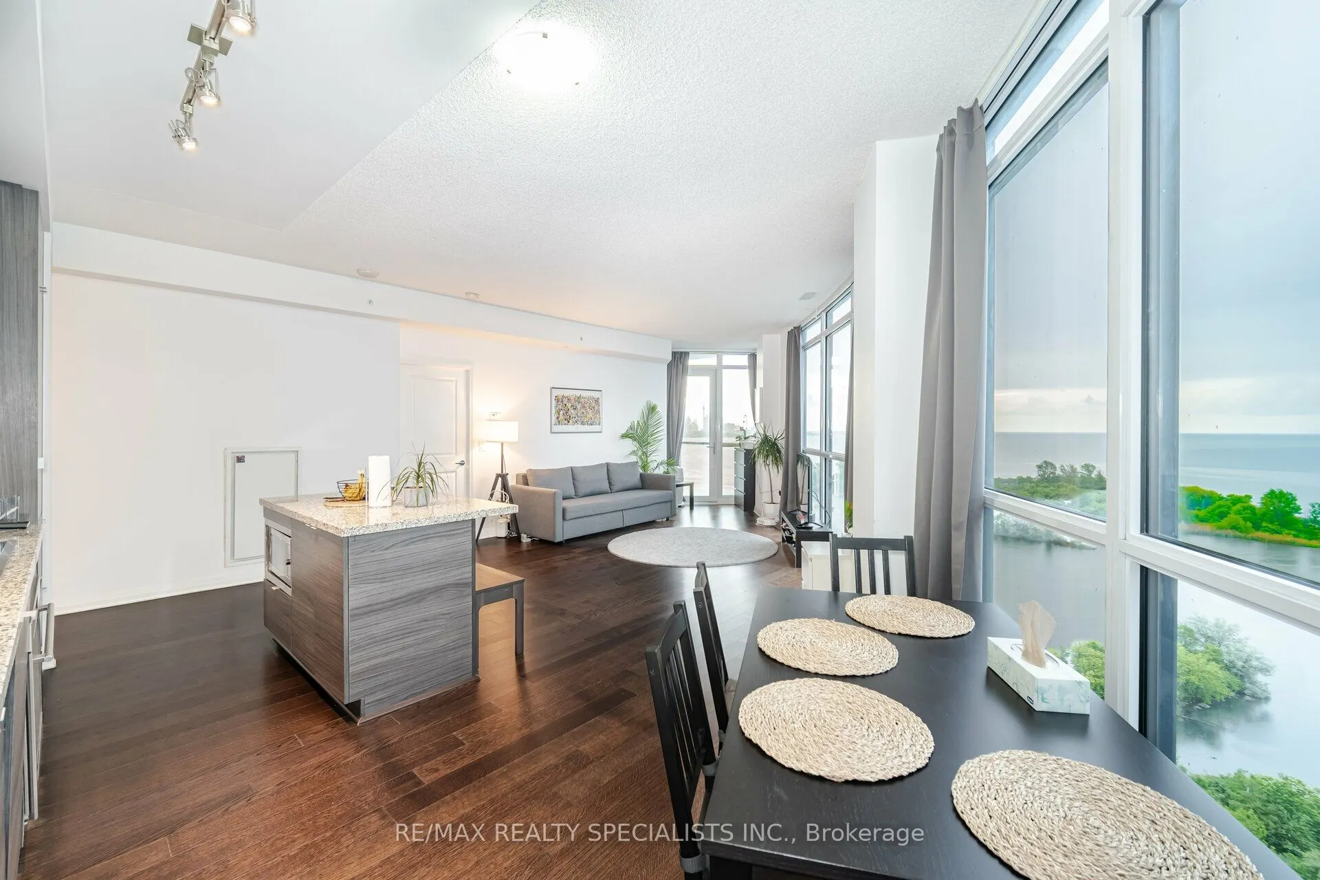 59 Annie Craig Drive, #1604