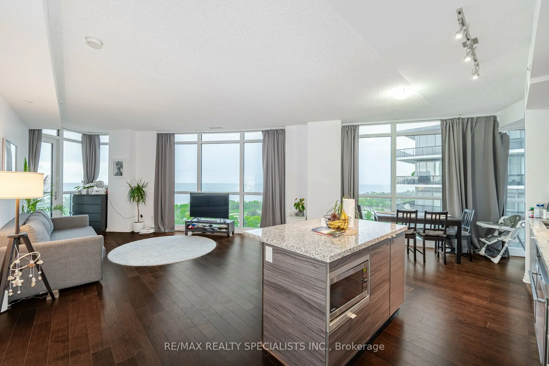 59 Annie Craig Drive, #1604