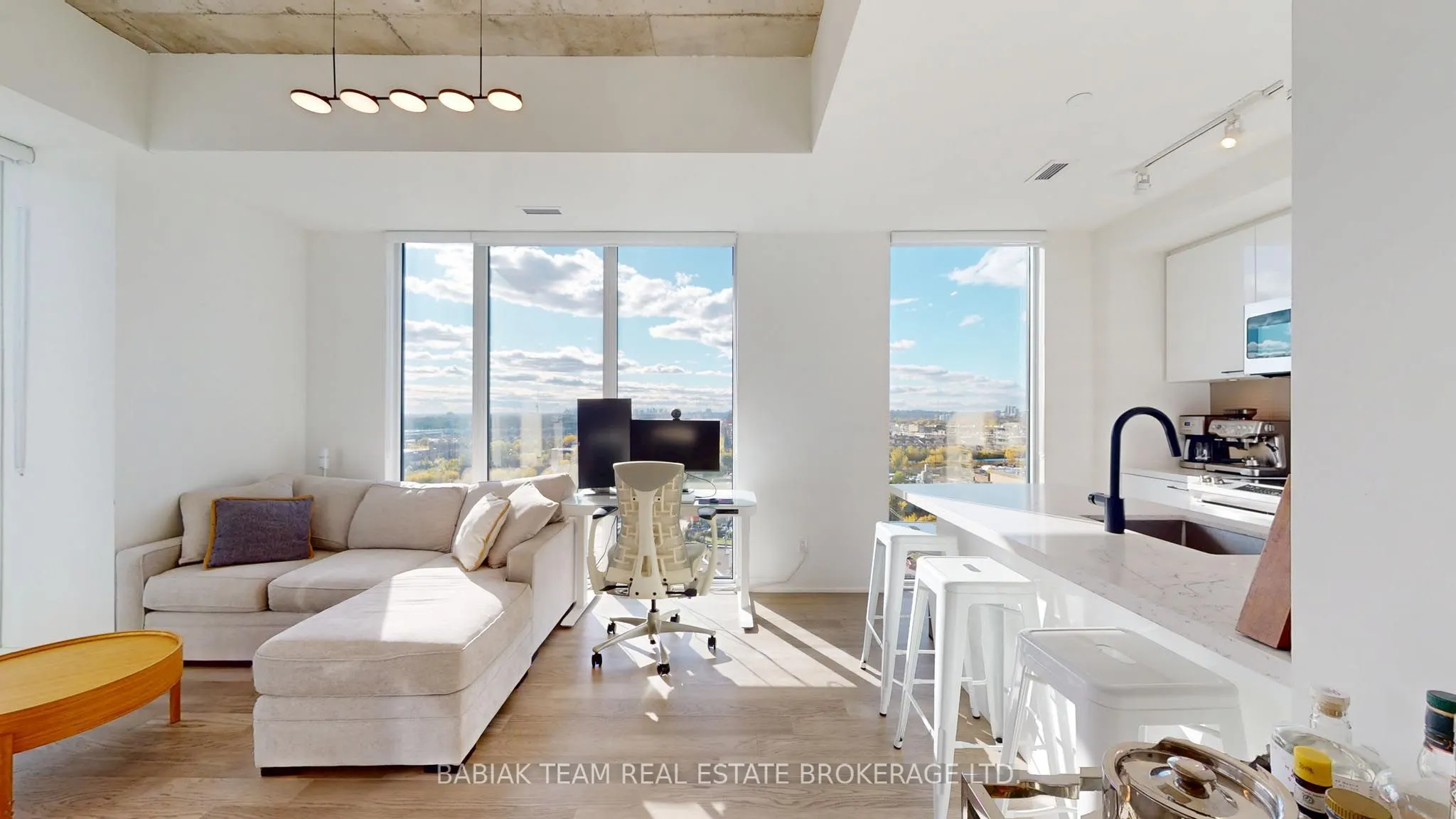 1808 St Clair Avenue W, #1009