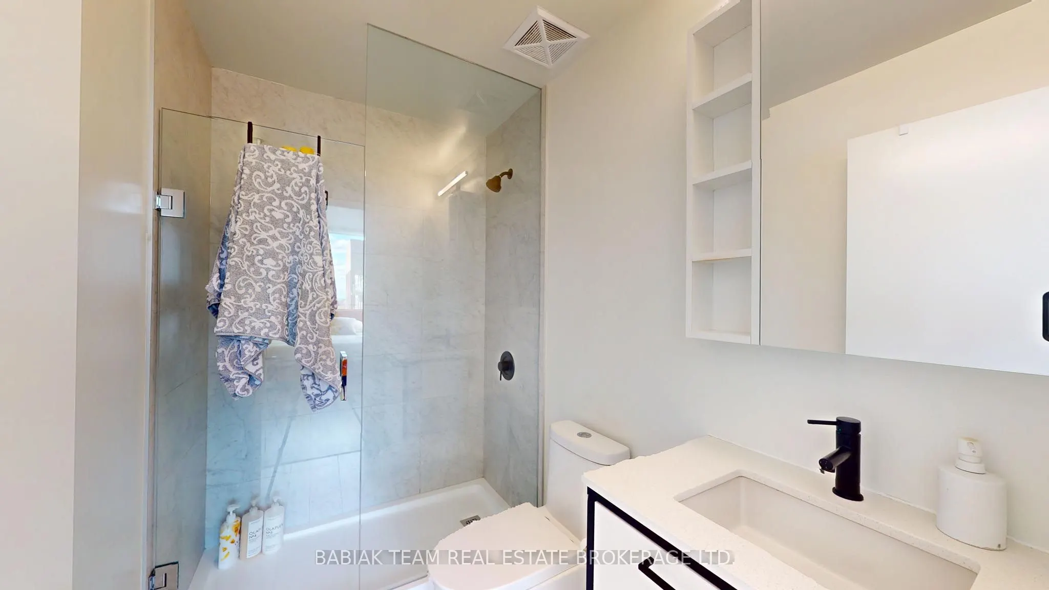 1808 St Clair Avenue W, #1009