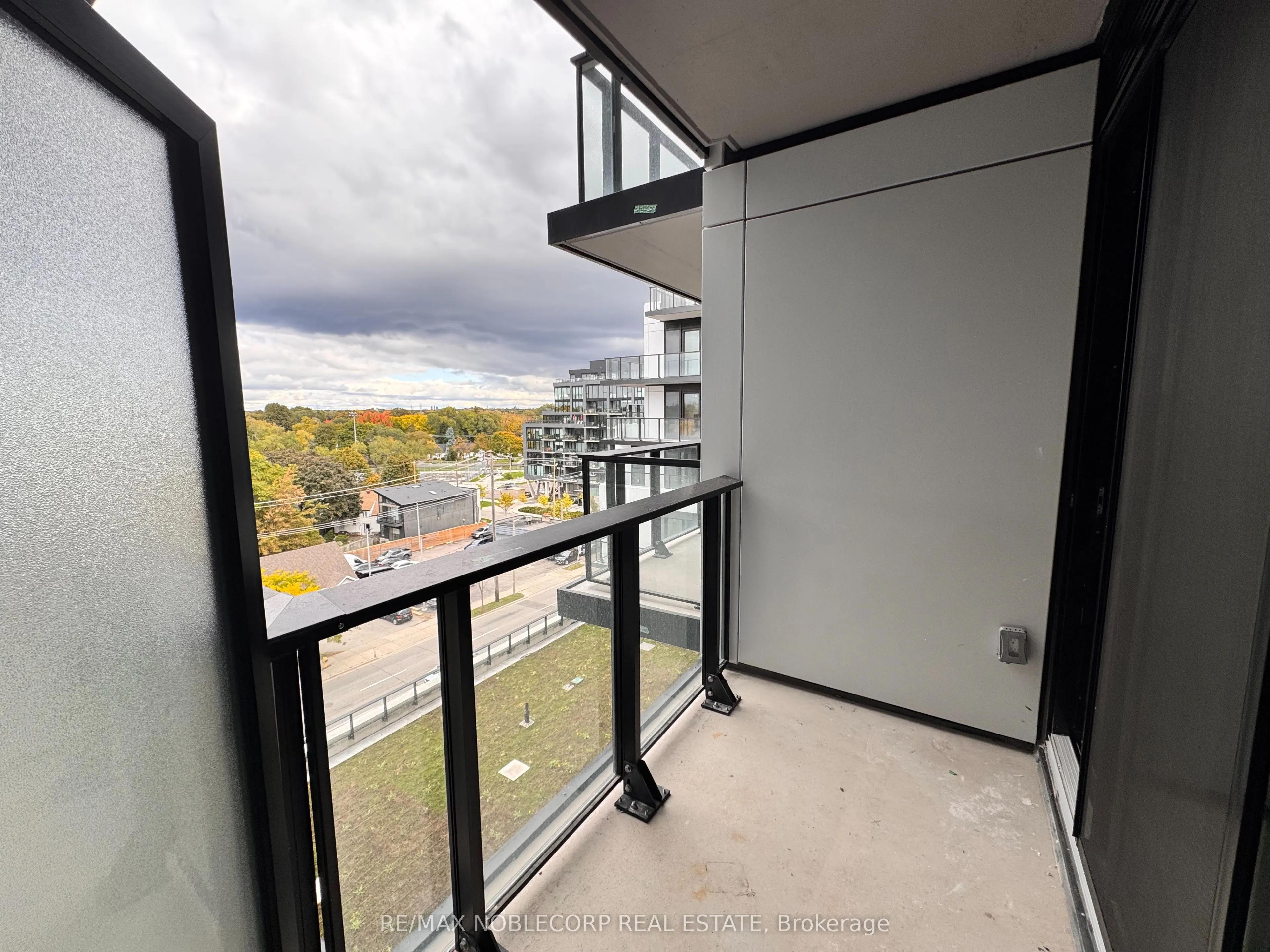 801 The Queens Way, #701