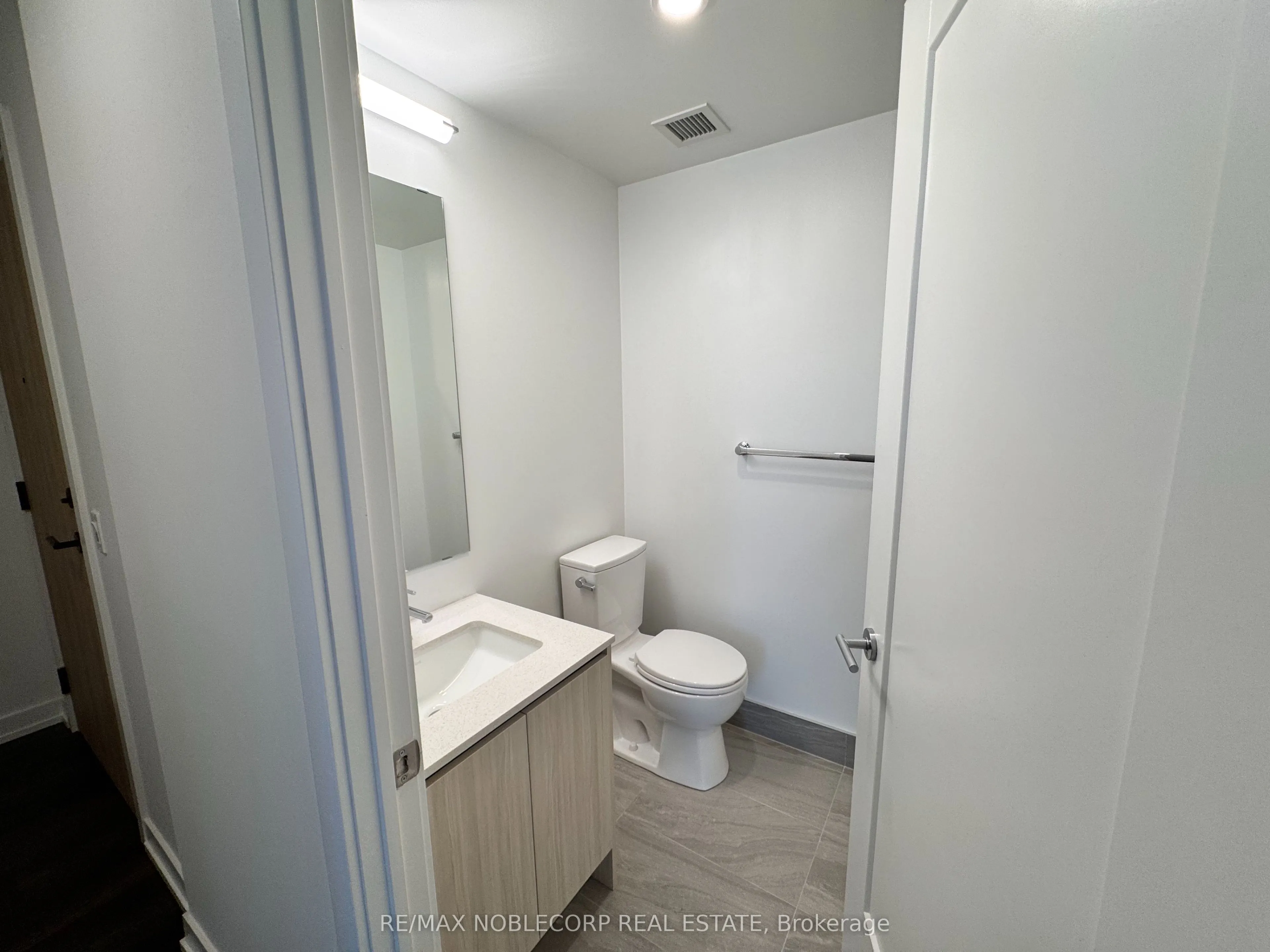 801 The Queens Way, #701