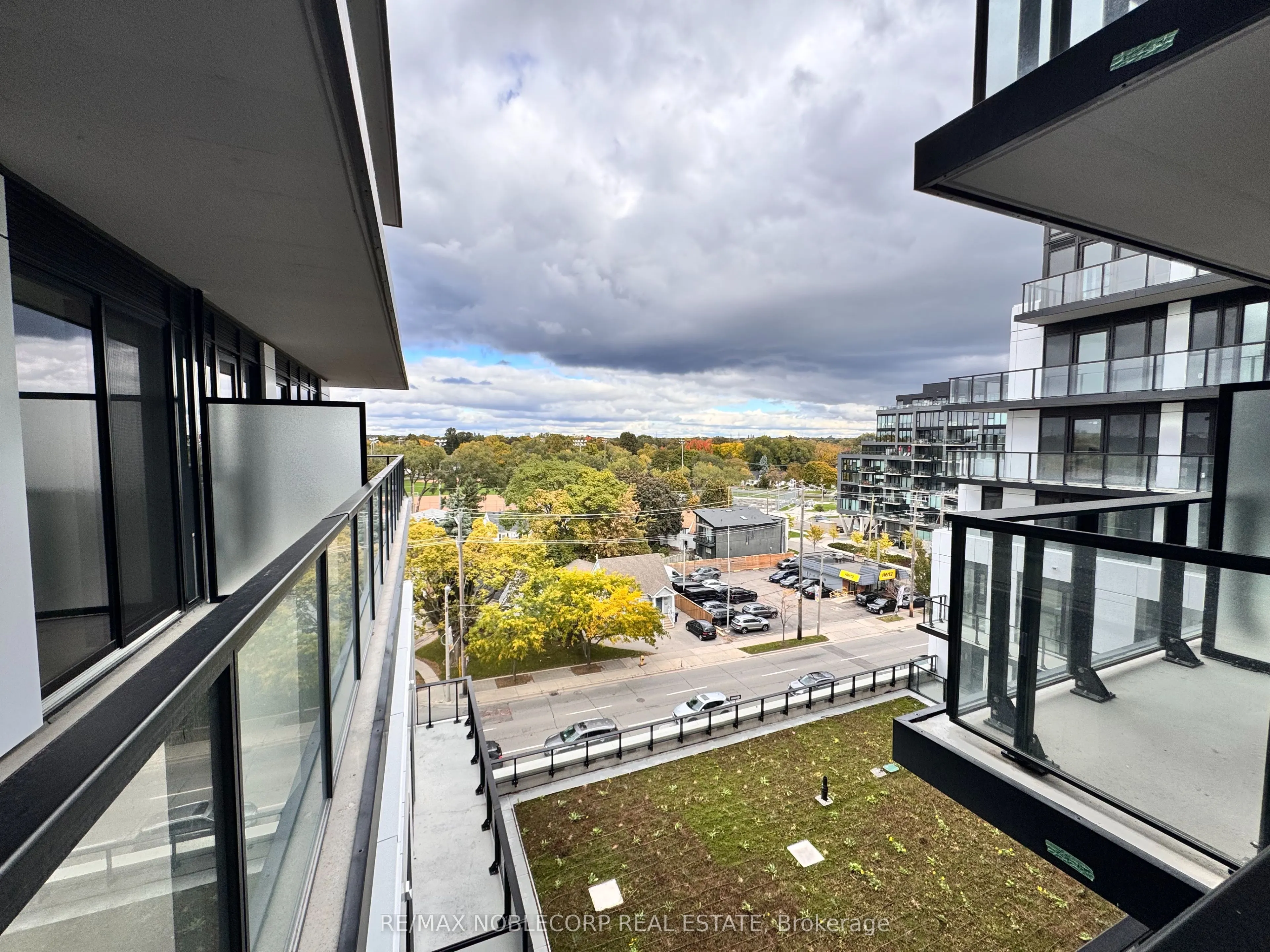 801 The Queens Way, #701