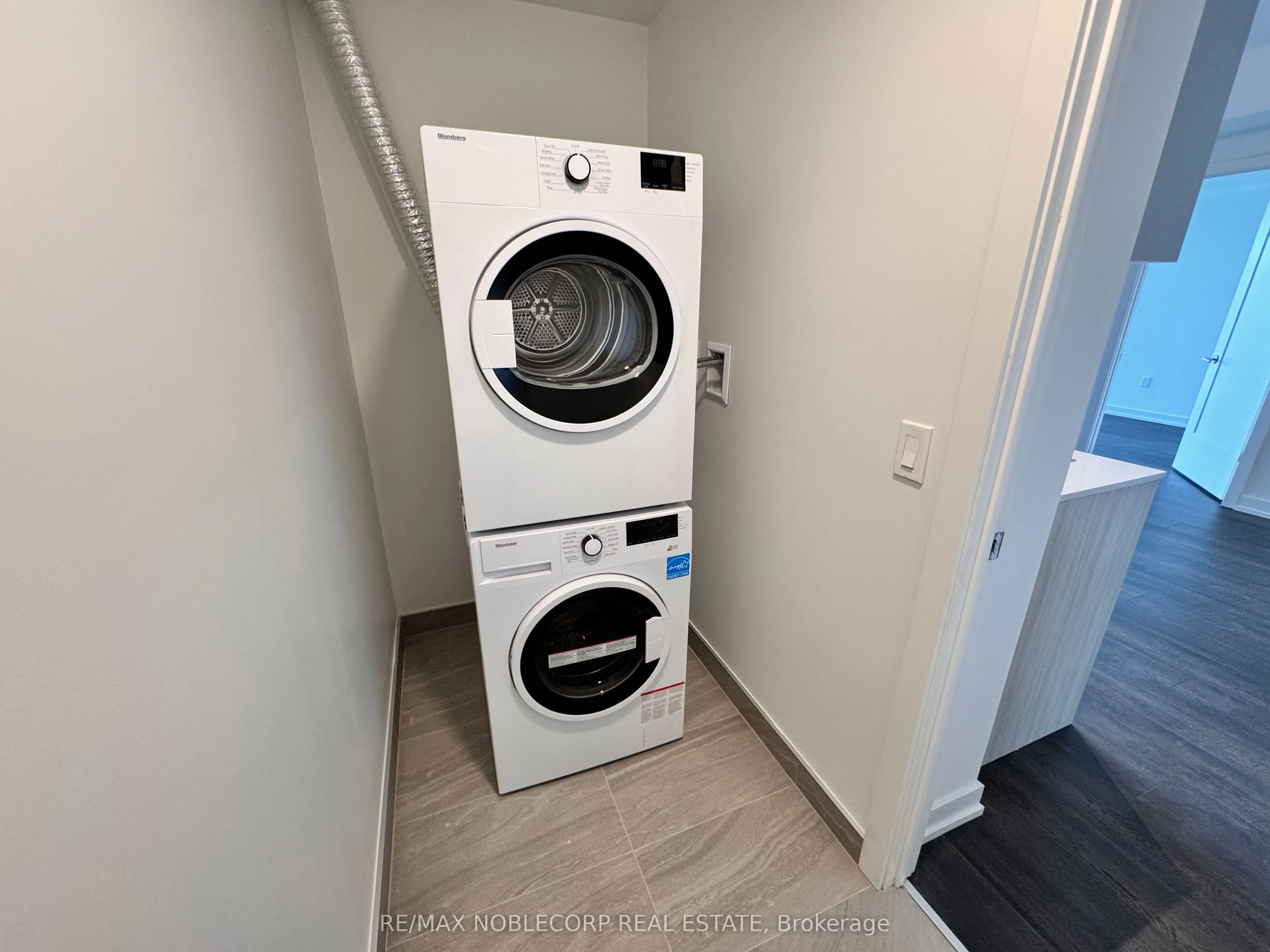 801 The Queens Way, #701