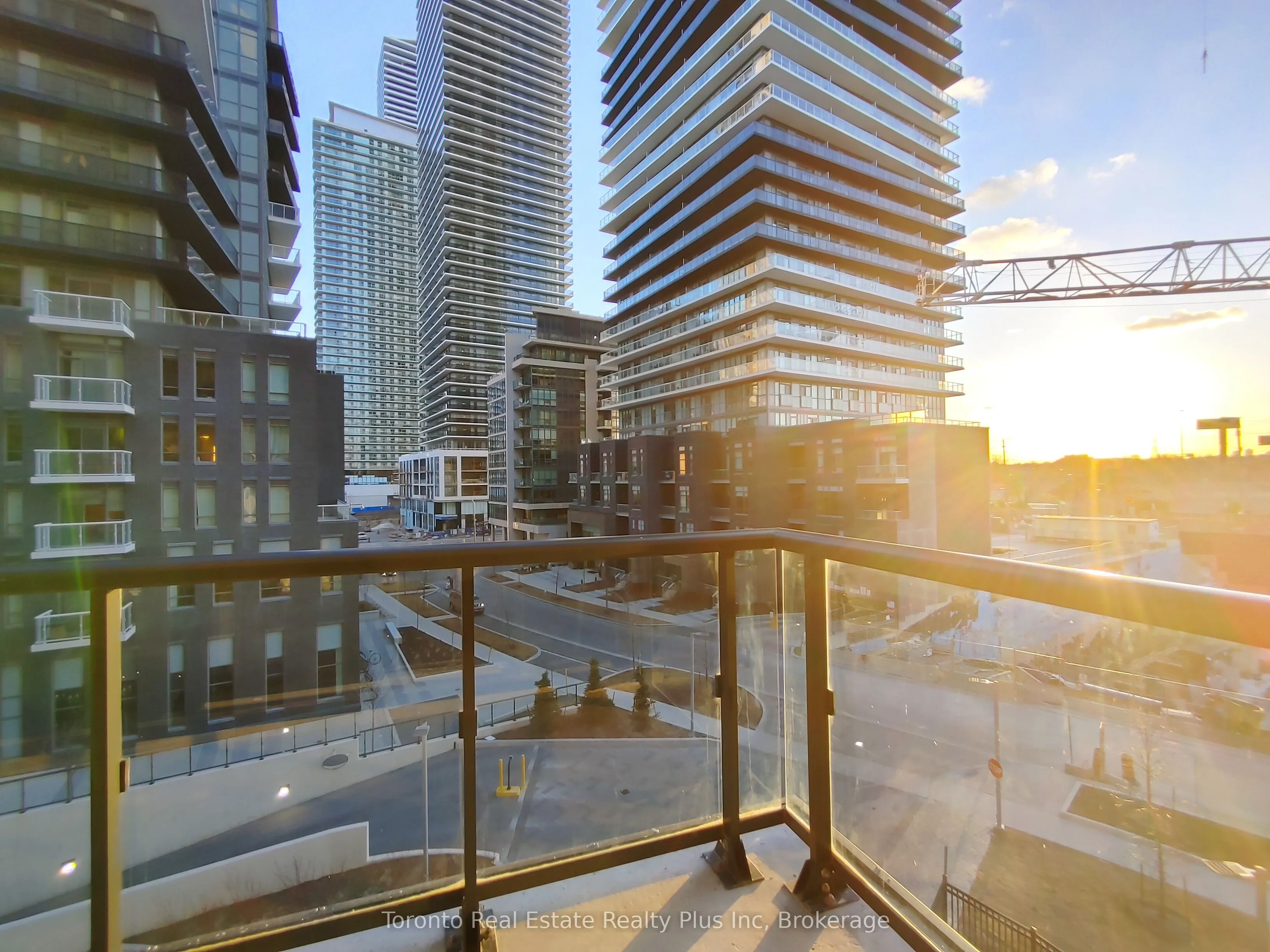 39 Annie Craig Drive, #403