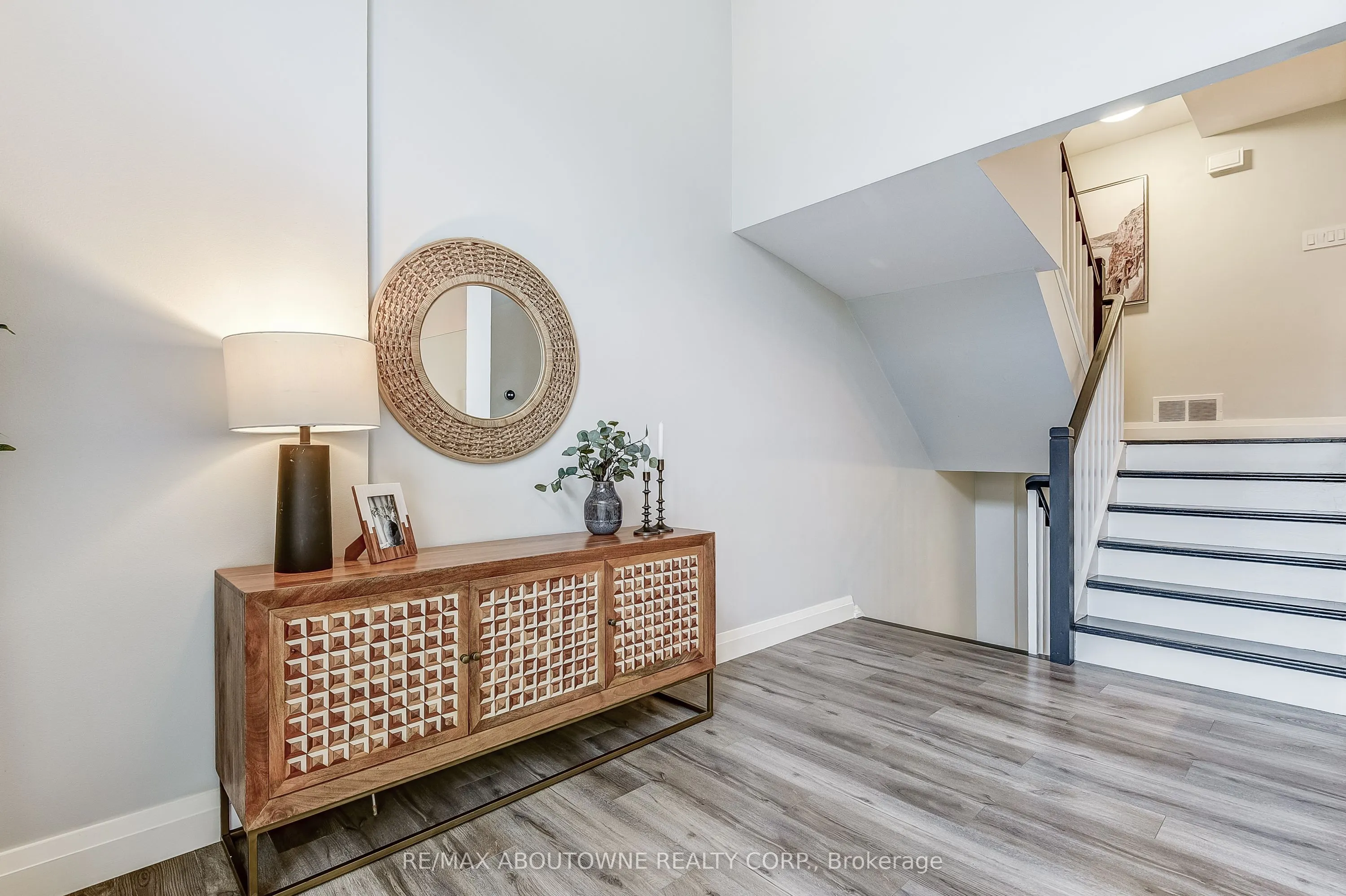 2 Bradbrook Road, #6