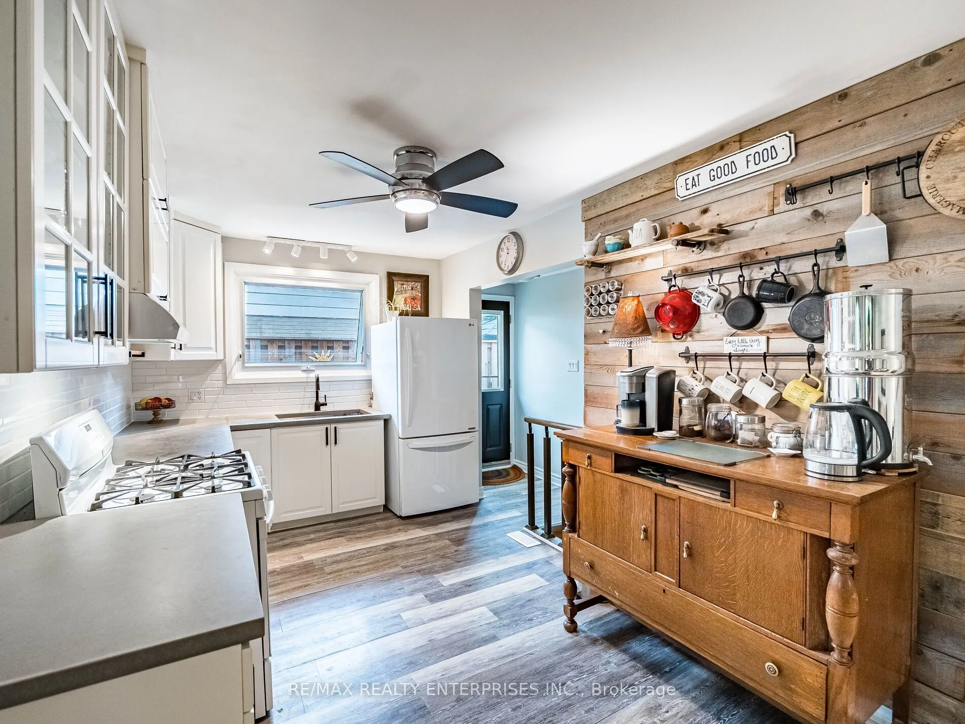 637 Artreva Crescent