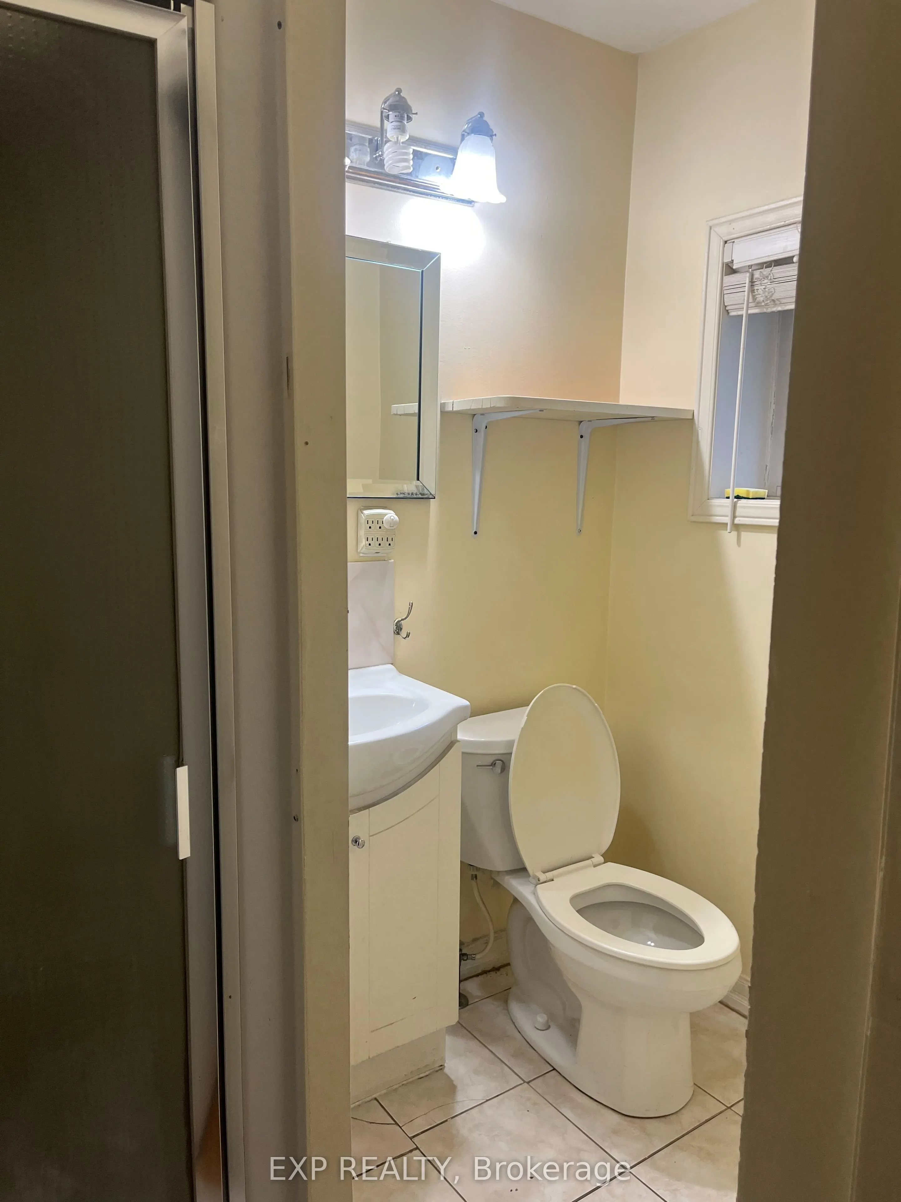 3215 Parkerhill Road