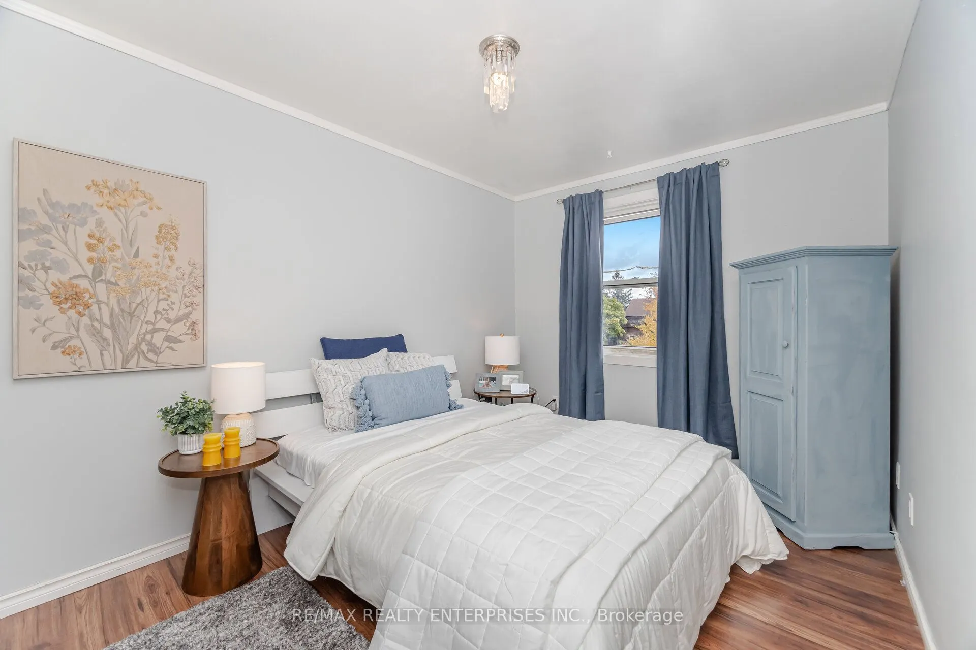 371 Bronte Street S, #110