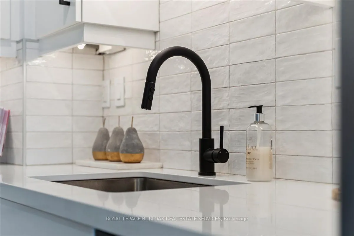 2007 James Street, #1405